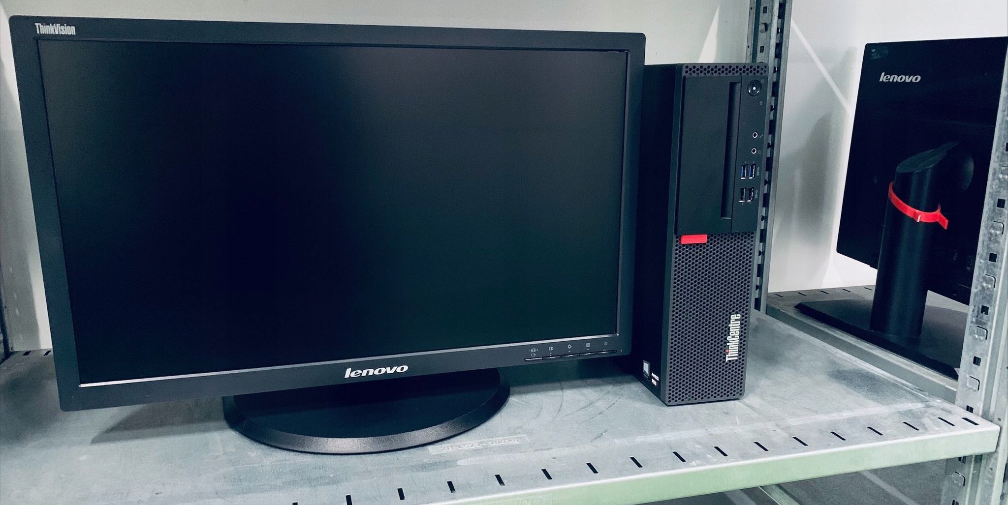 Komplet M725s 3.8GHz 8DDR4 480 SSD LED FullHD 23'' Pojemność dysku 480 GB