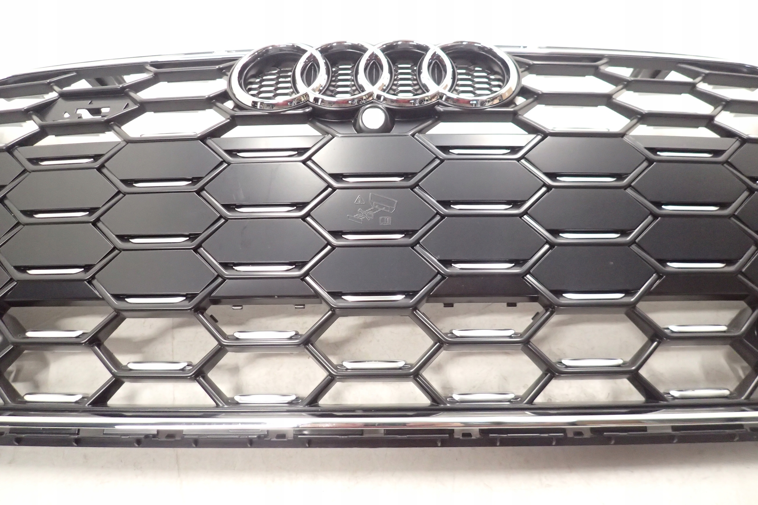 AUDI A5 8W6 S5 LIFT GRILL ATRAPA CHŁODNICY Typ samochodu Samochody osobowe