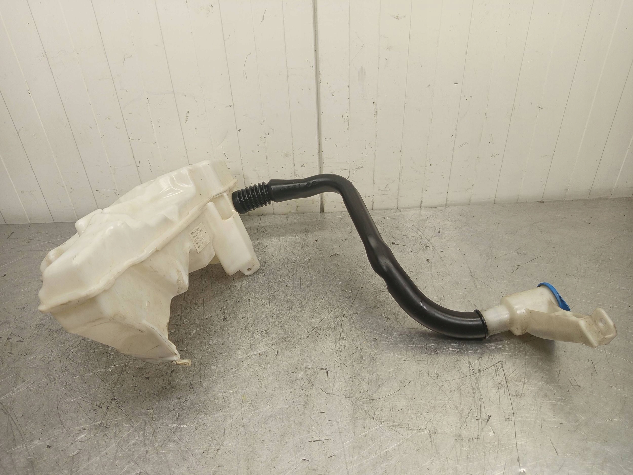 LAND ROVER oe BJ32-17B613-B