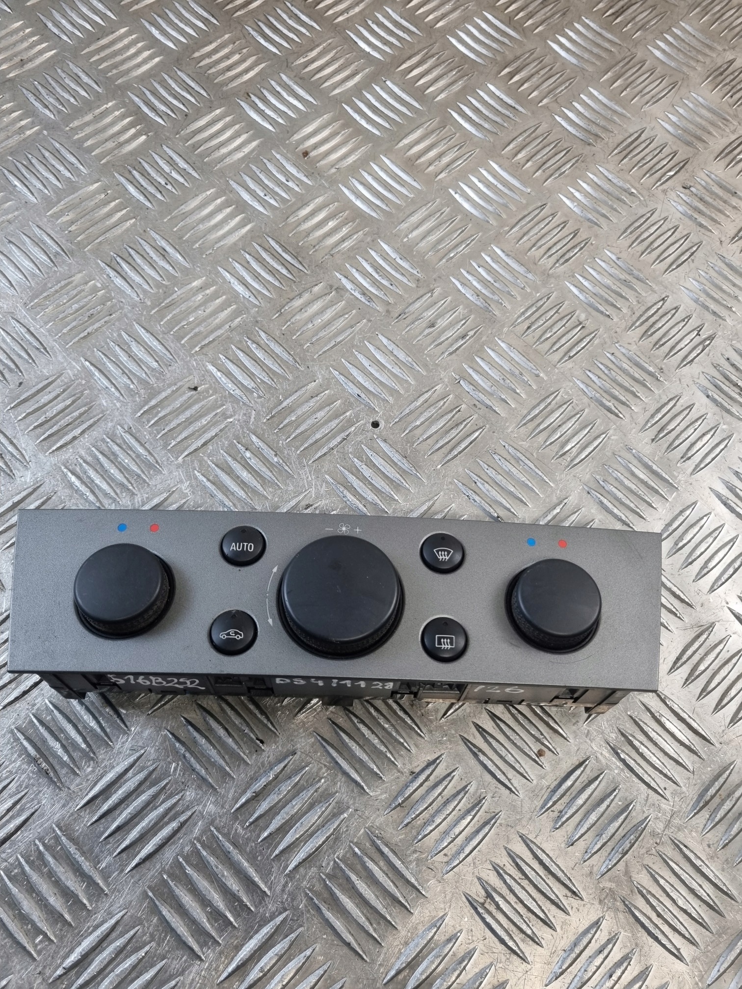 PANEL des lüfters OPEL SIGNUM