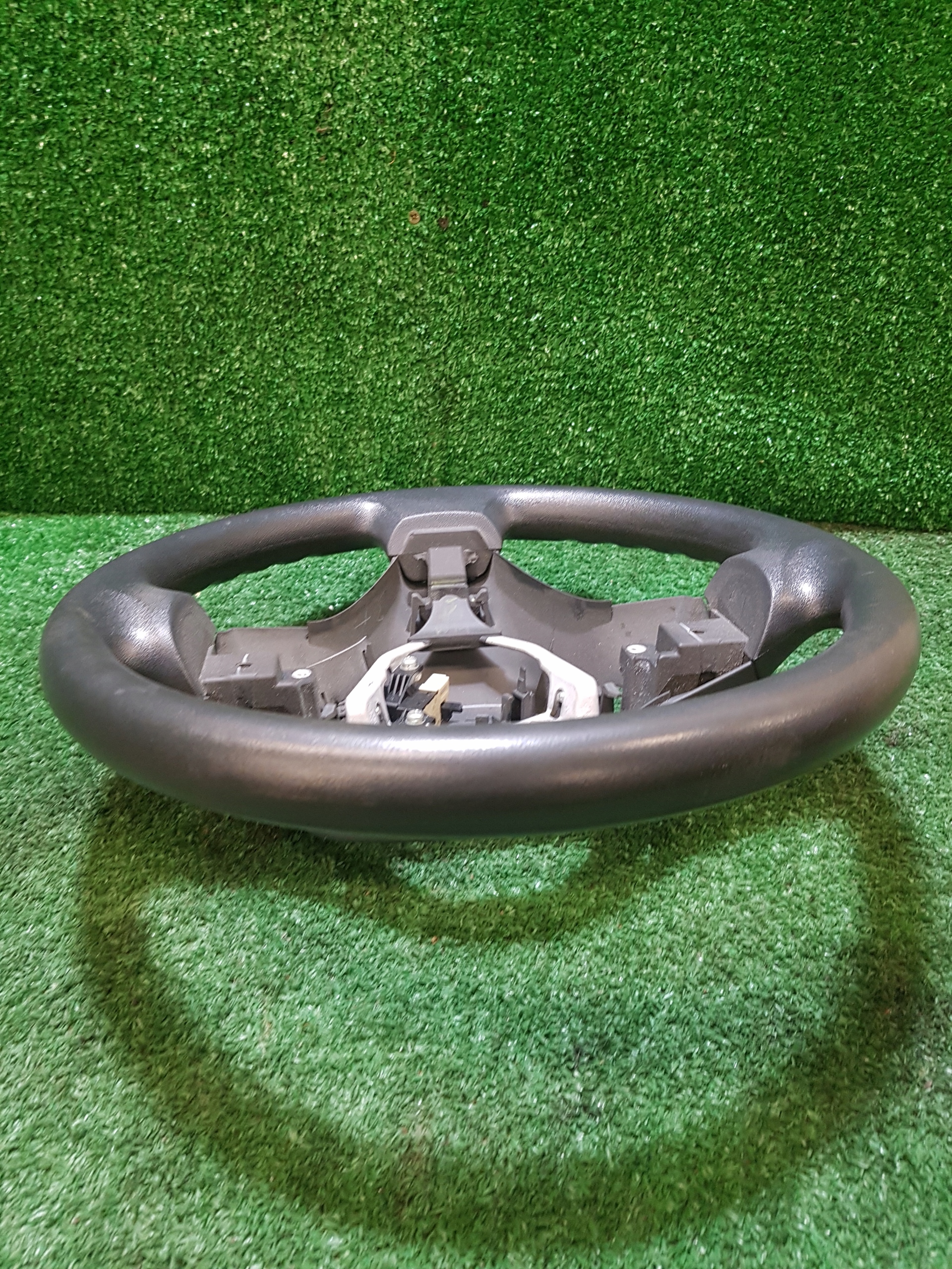 lenkrad TOYOTA YARIS 2 GS120-02430