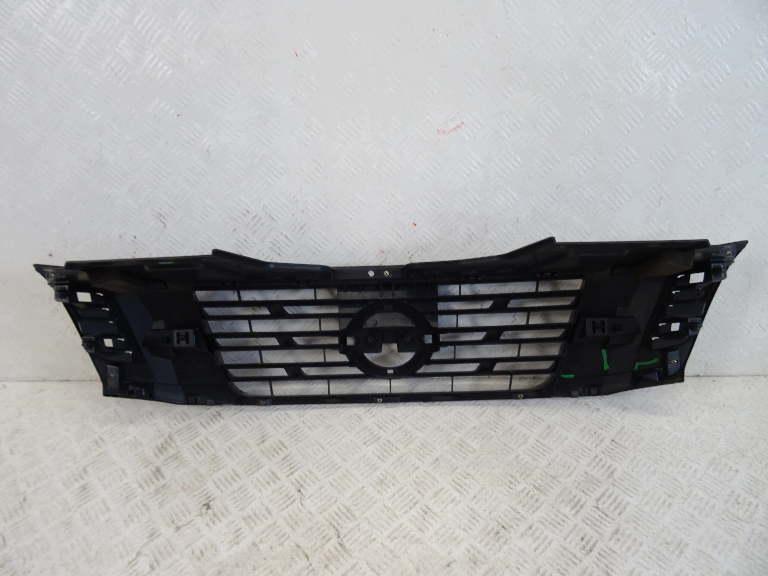 grill grille front front NISSAN NAVARA IV 4 62310-5JU1B