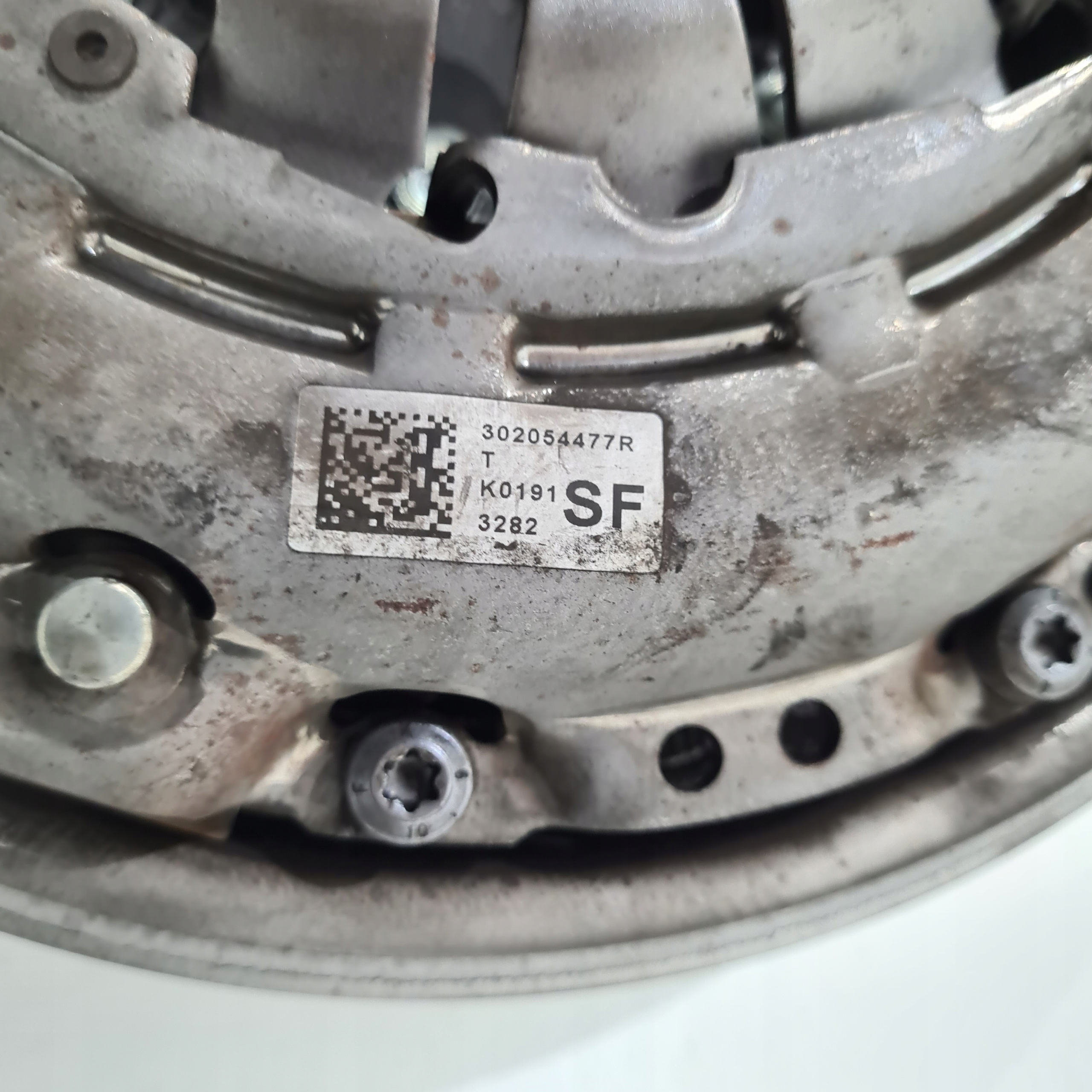 clutch wheel flywheel 1.5 BLUE DCI OE 123107790R