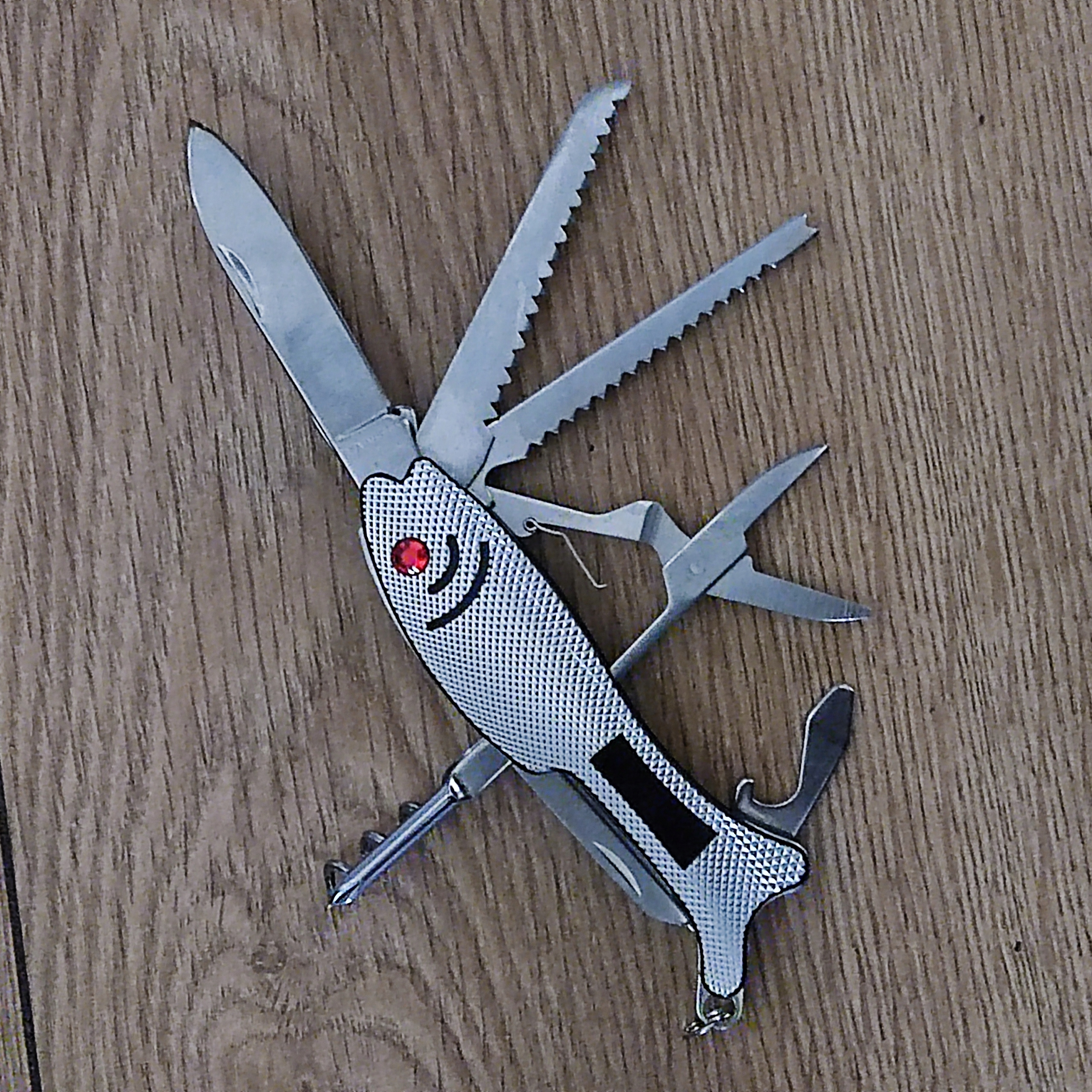 Nóż SCYZORYK MULTITOOL WĘDKARSKI RYBA PIŁA 11w1 Rodzaj nóż