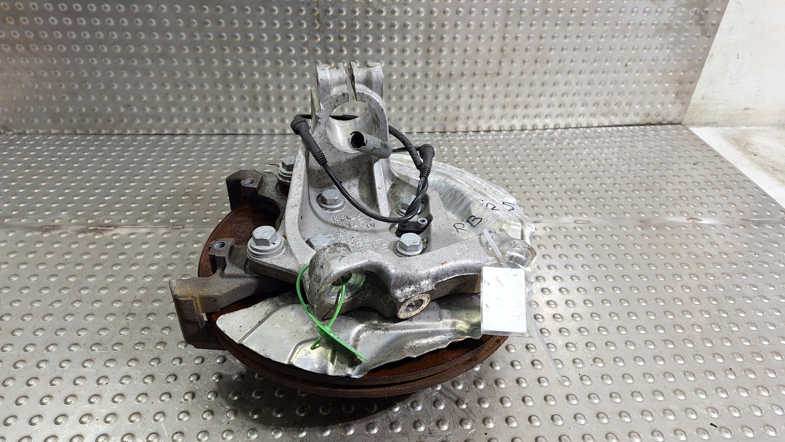 otoč čapu ľavá predok 6764443 BMW E81 E87 E90 E91 E92 E93