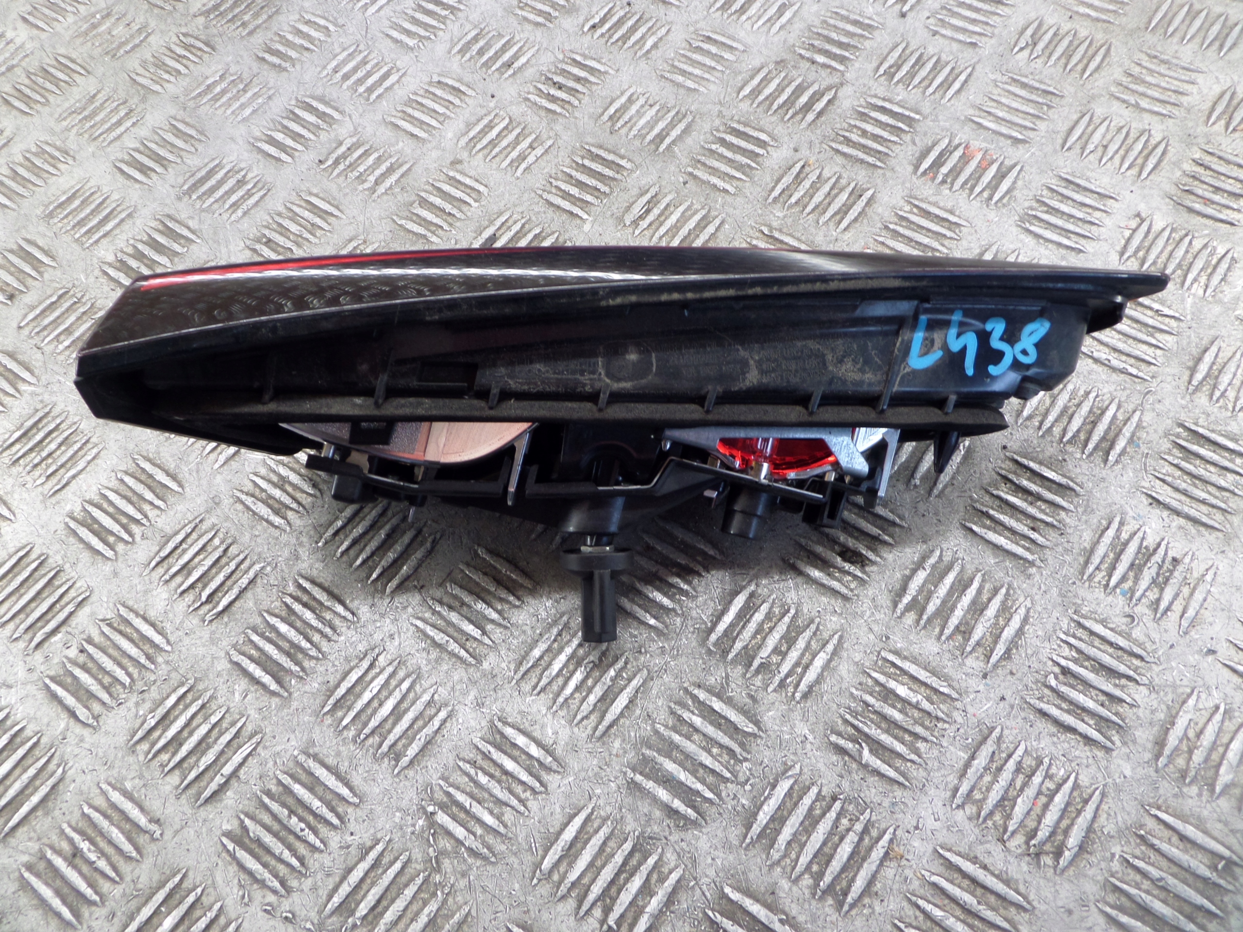 light rear to the bonnet OPEL ASTRA K 366069842