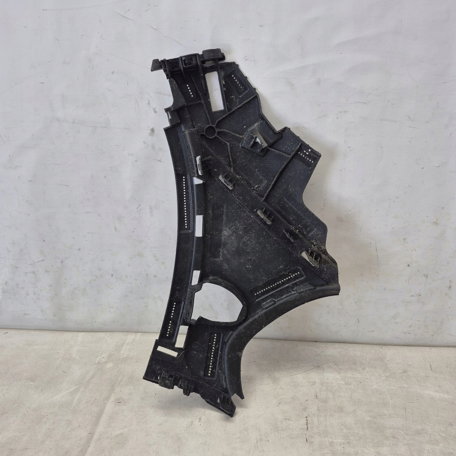MERCEDES EQA H243 AMG 21-> holder support left front front