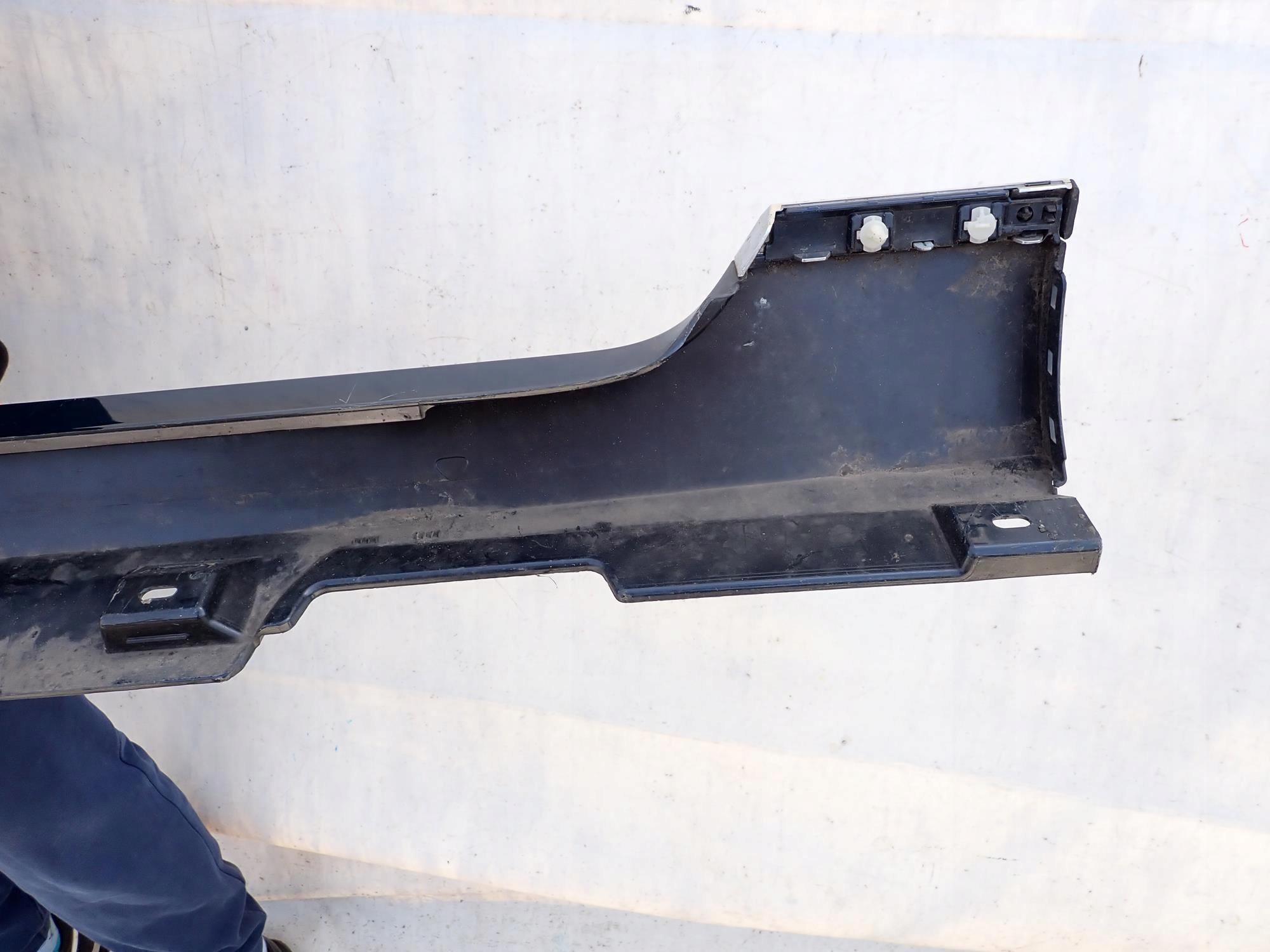 VW PASSAT B8 14-23 threshold right moulding threshold right