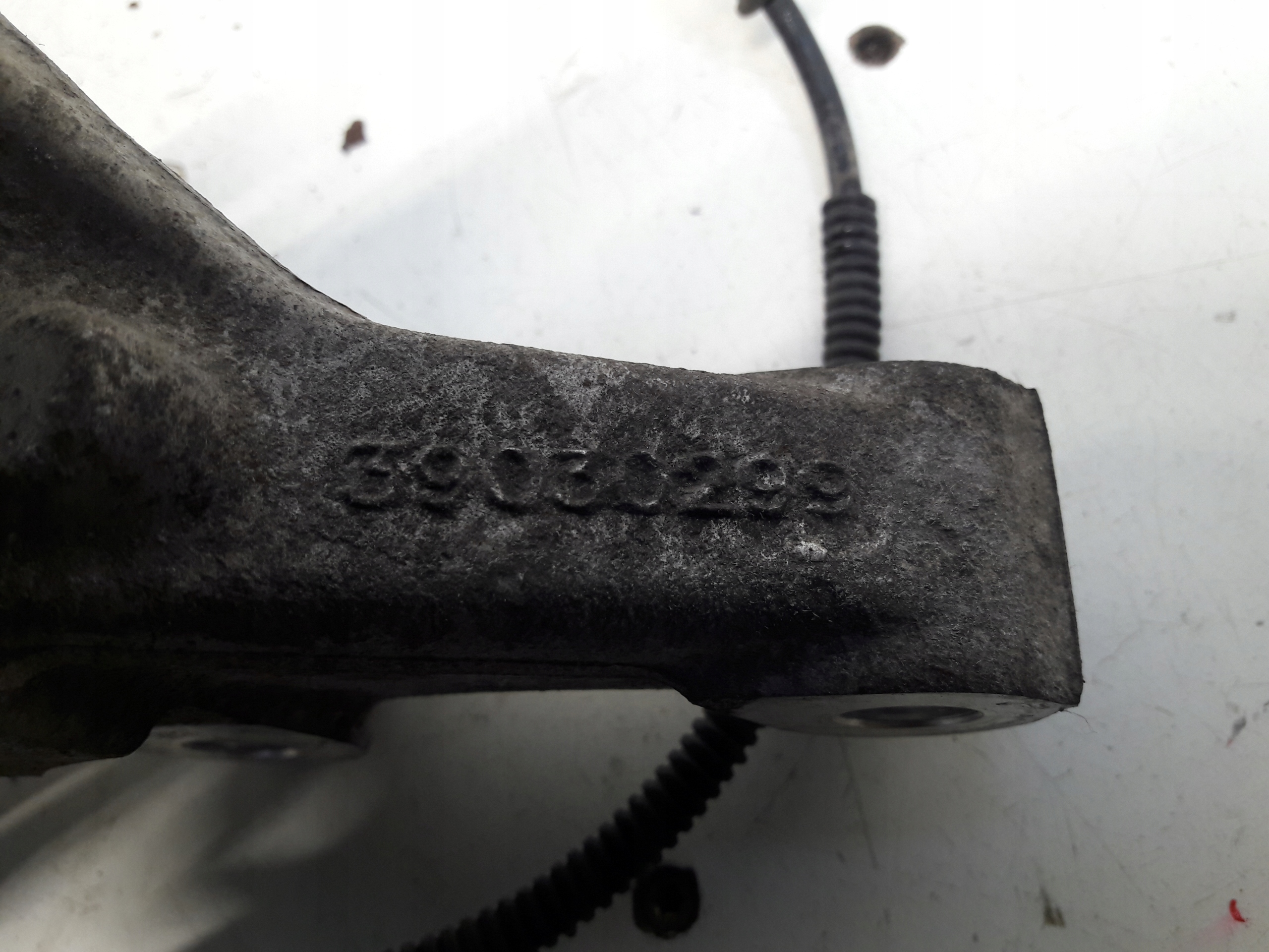 поворотный кулак 1,6 opel ASTRA K