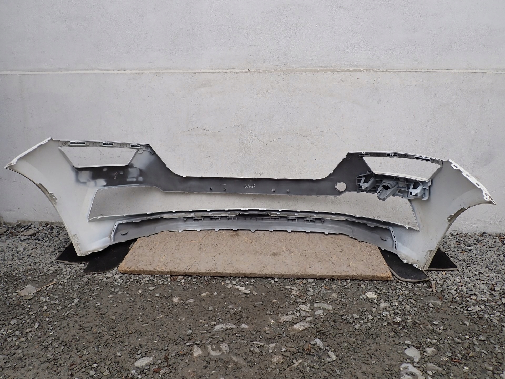 bumper front front SKODA KAMIQ 568 NW4 2019