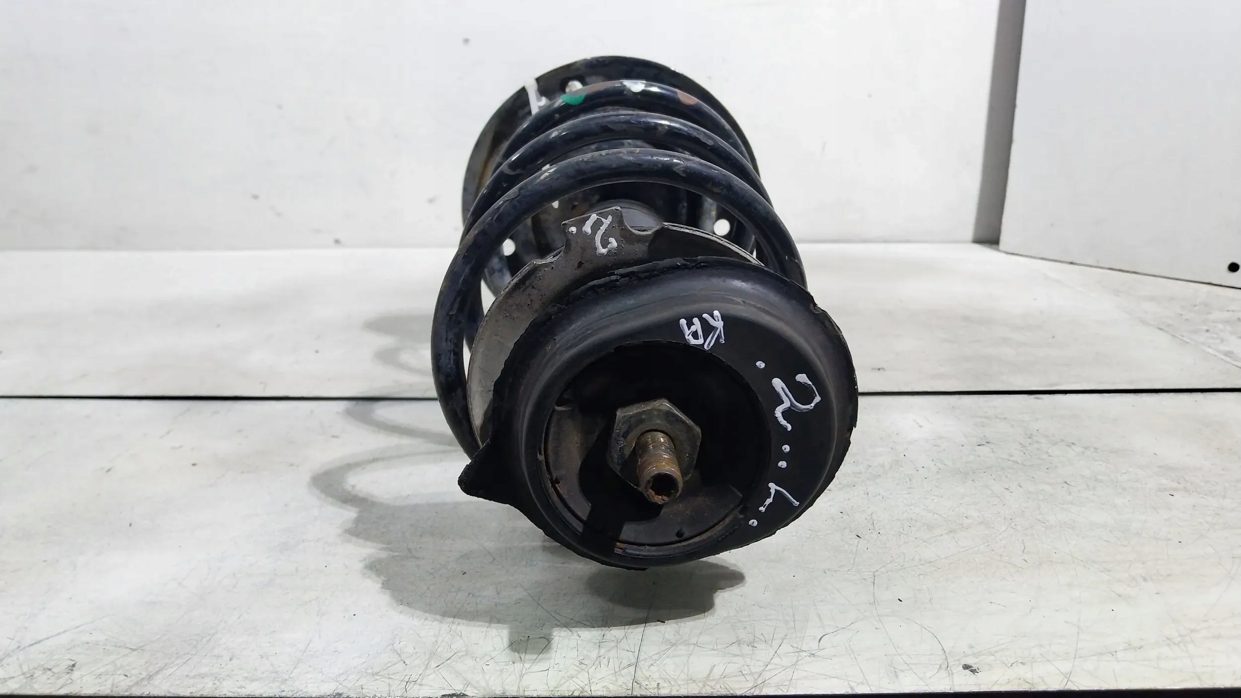 shock absorber front left Ford KA 1.2B 08