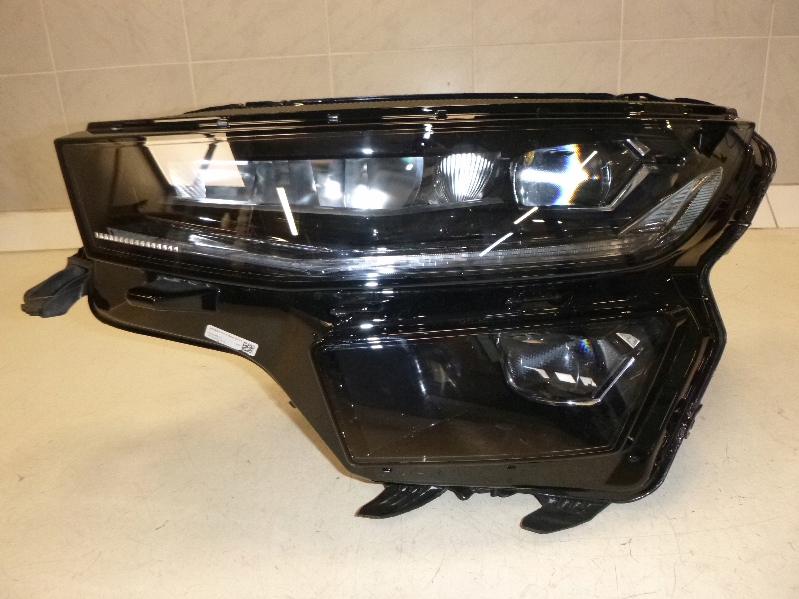SKODA KODIAQ LIFT 8 PIN left left front MATRYCOWA