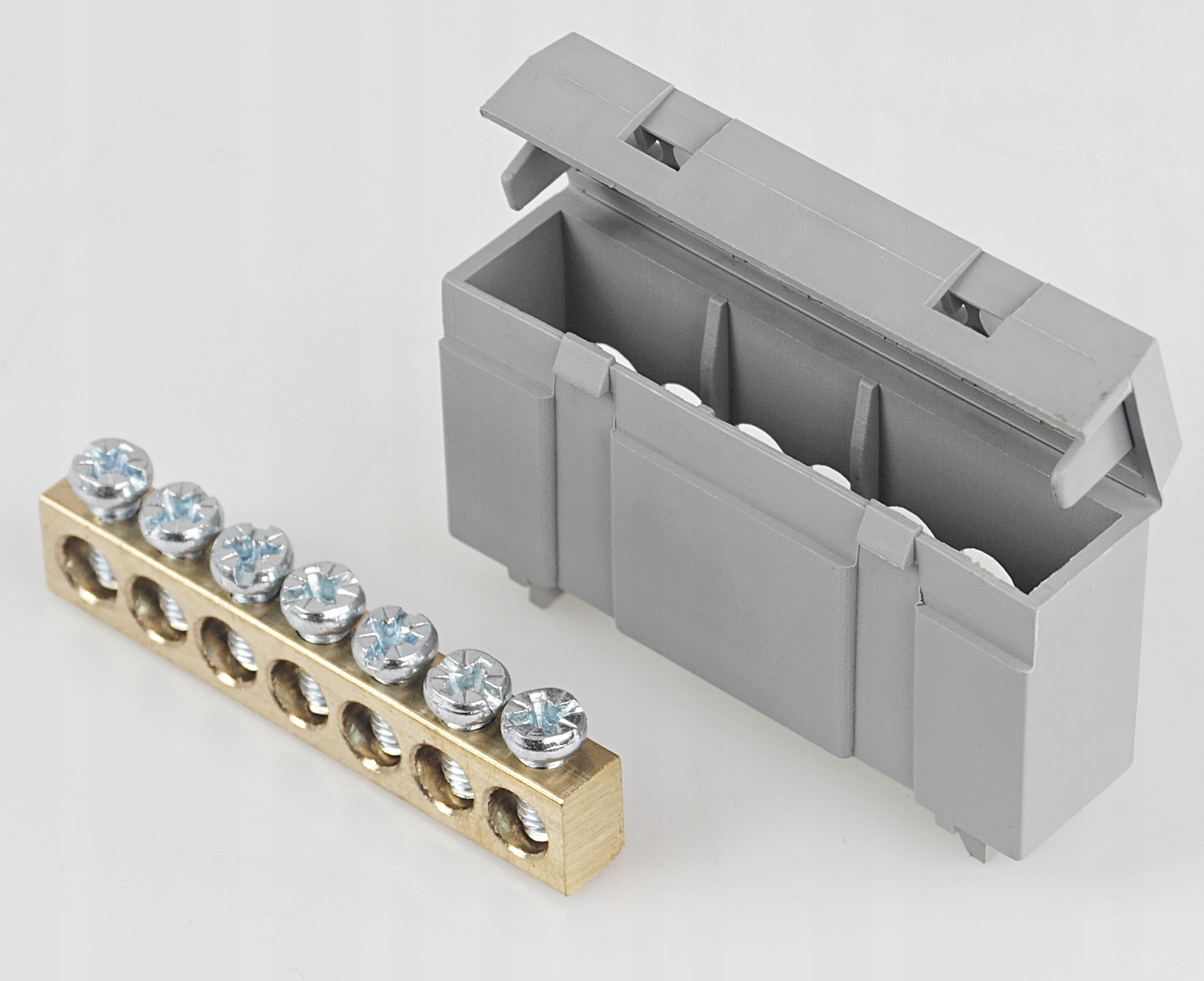 MOSTEK W OBUDOWIE LISTWA ZACISKOWA 7P SZARA Marka Adelid