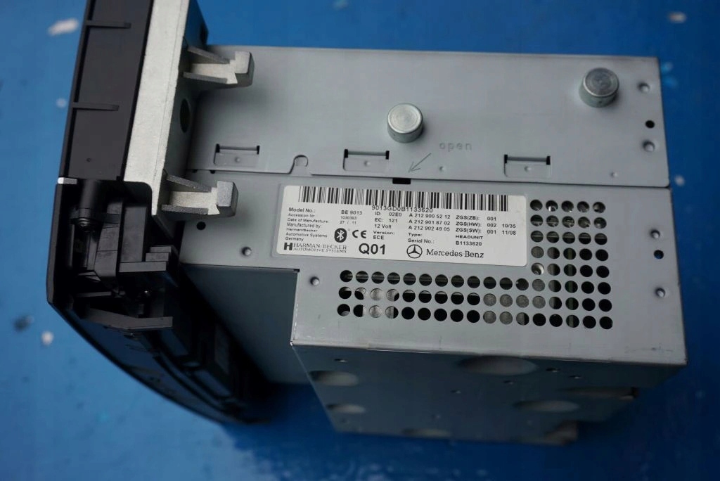 MERCEDES E W 207 212 - navigation RADIO CD