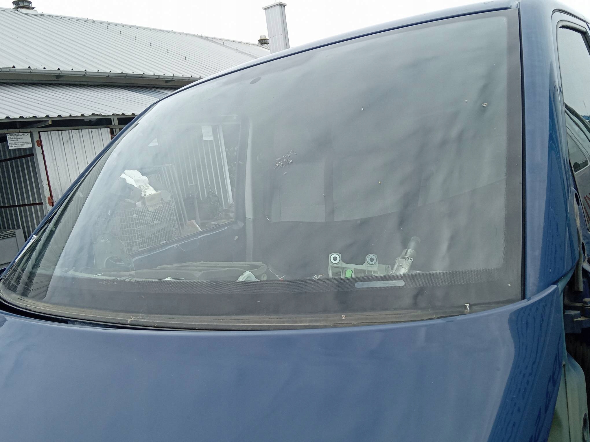 window front iron VOLKSWAGEN TRANSPORTER T5