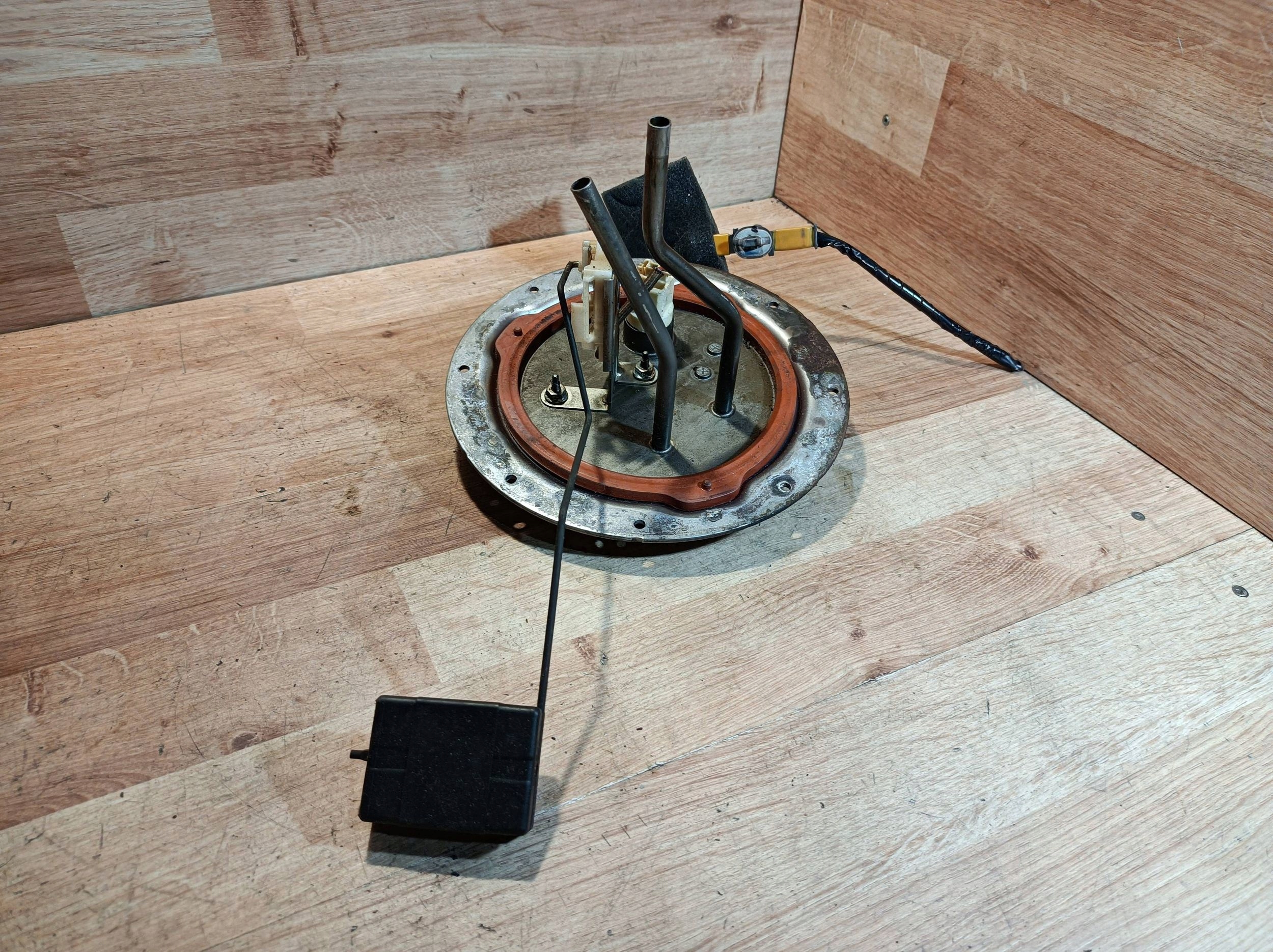 feed pump plywak Mazda 6 GJ