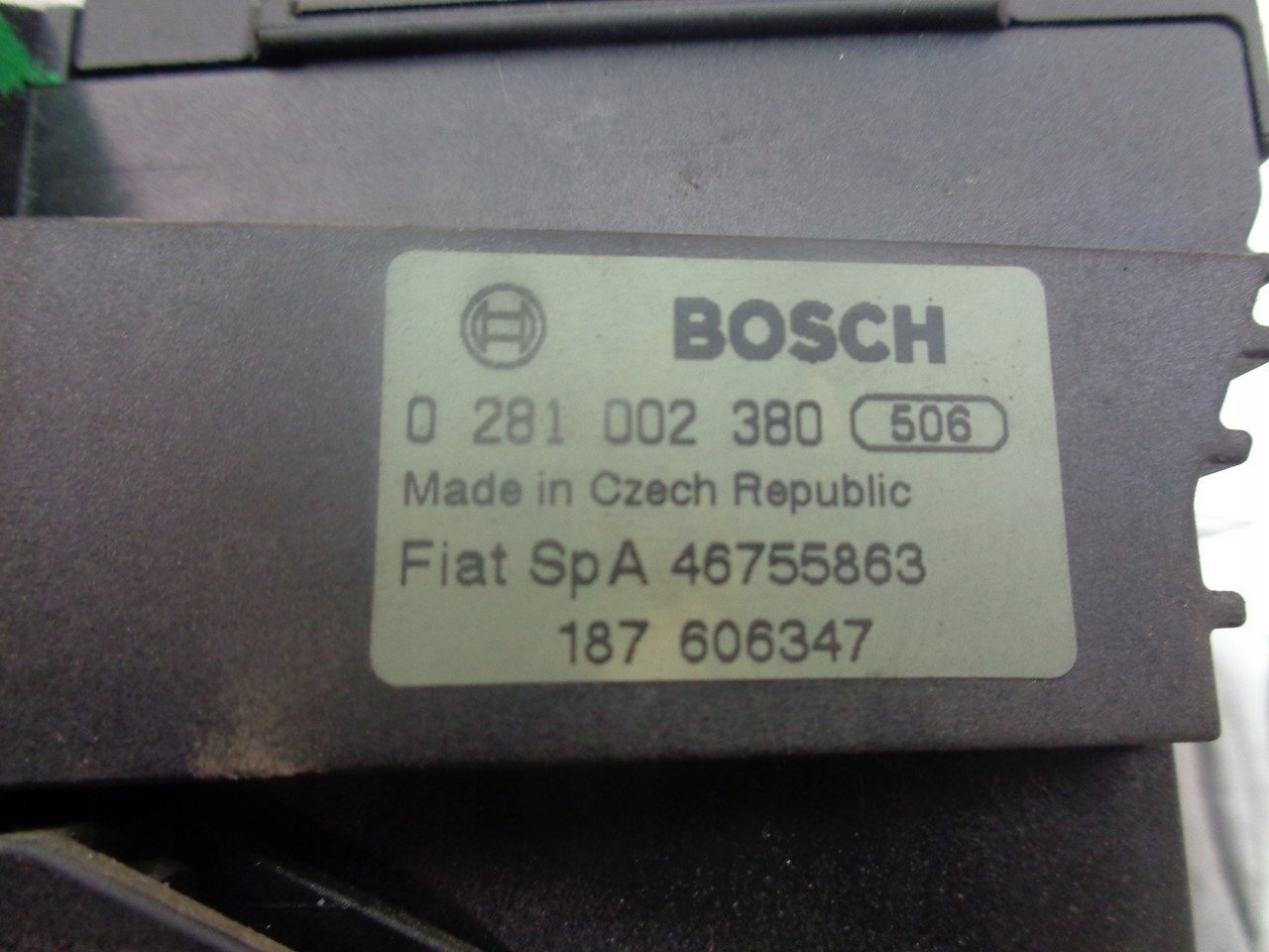 POTENCJOMETR PEDAŁ GAZU ALFA ROMEO 147 1.6 0281002380 Producent części Alfa Romeo OE