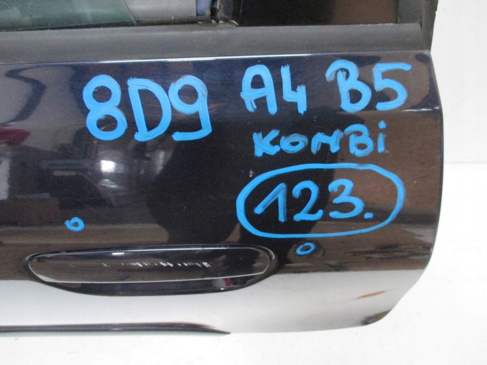 TÜR LINKS HINTEN AUDI A4 8D9 KOMBI