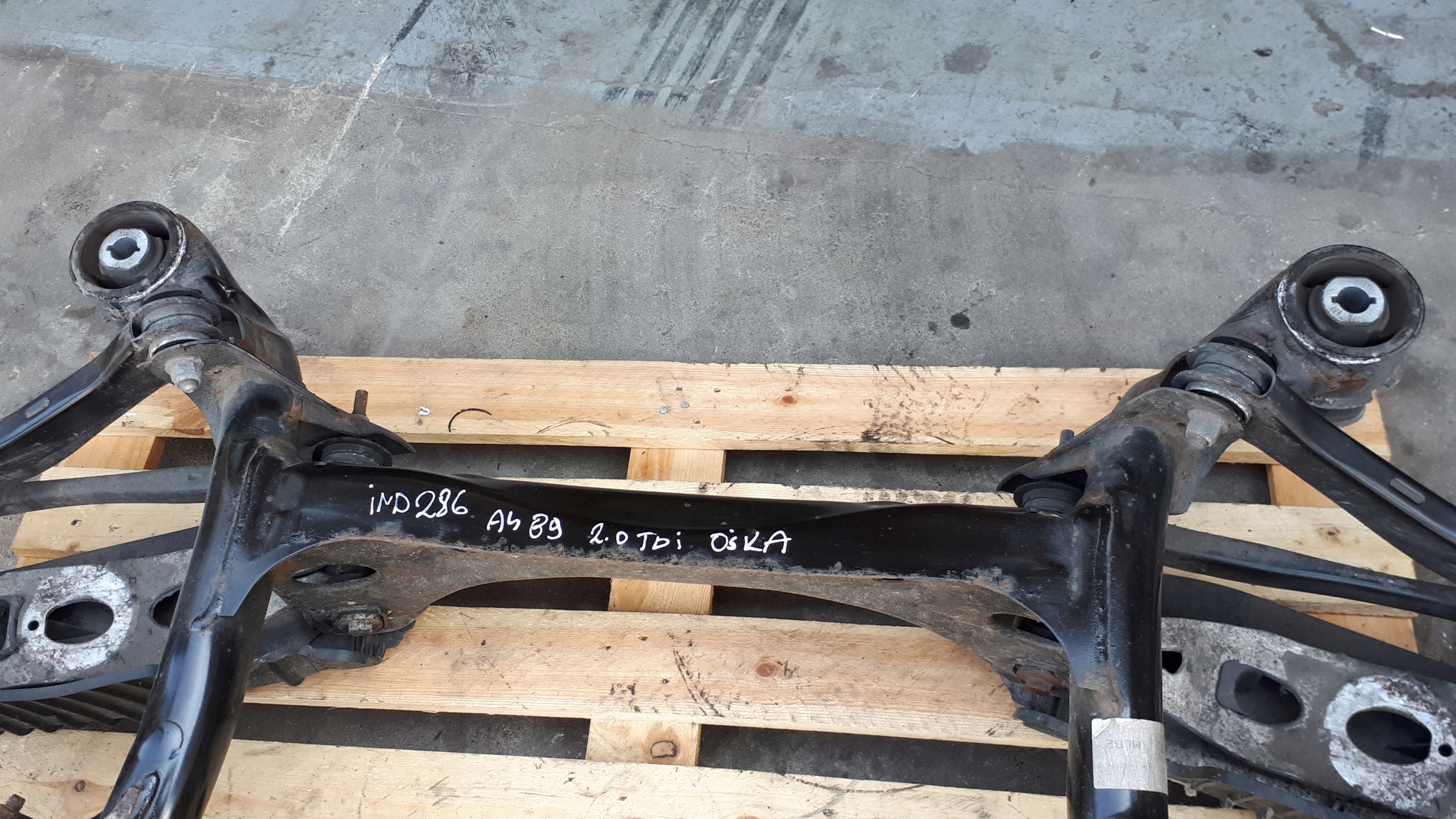 A4 B9 8W träger Achsträger heck Vorderachsträger Achsträger A5 8W