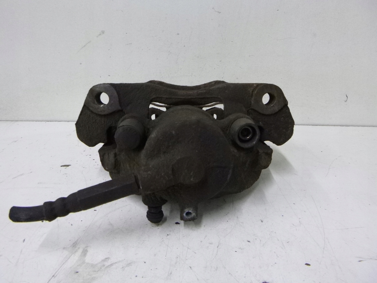 caliper brake front Mercedes-Benz Vito 96 – 03