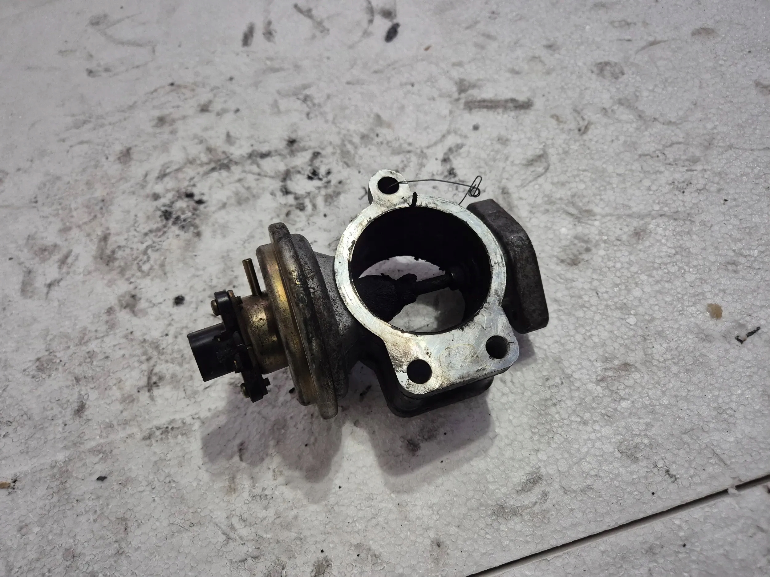 AGR-Ventil 25800-30040 Toyota Hiace H100