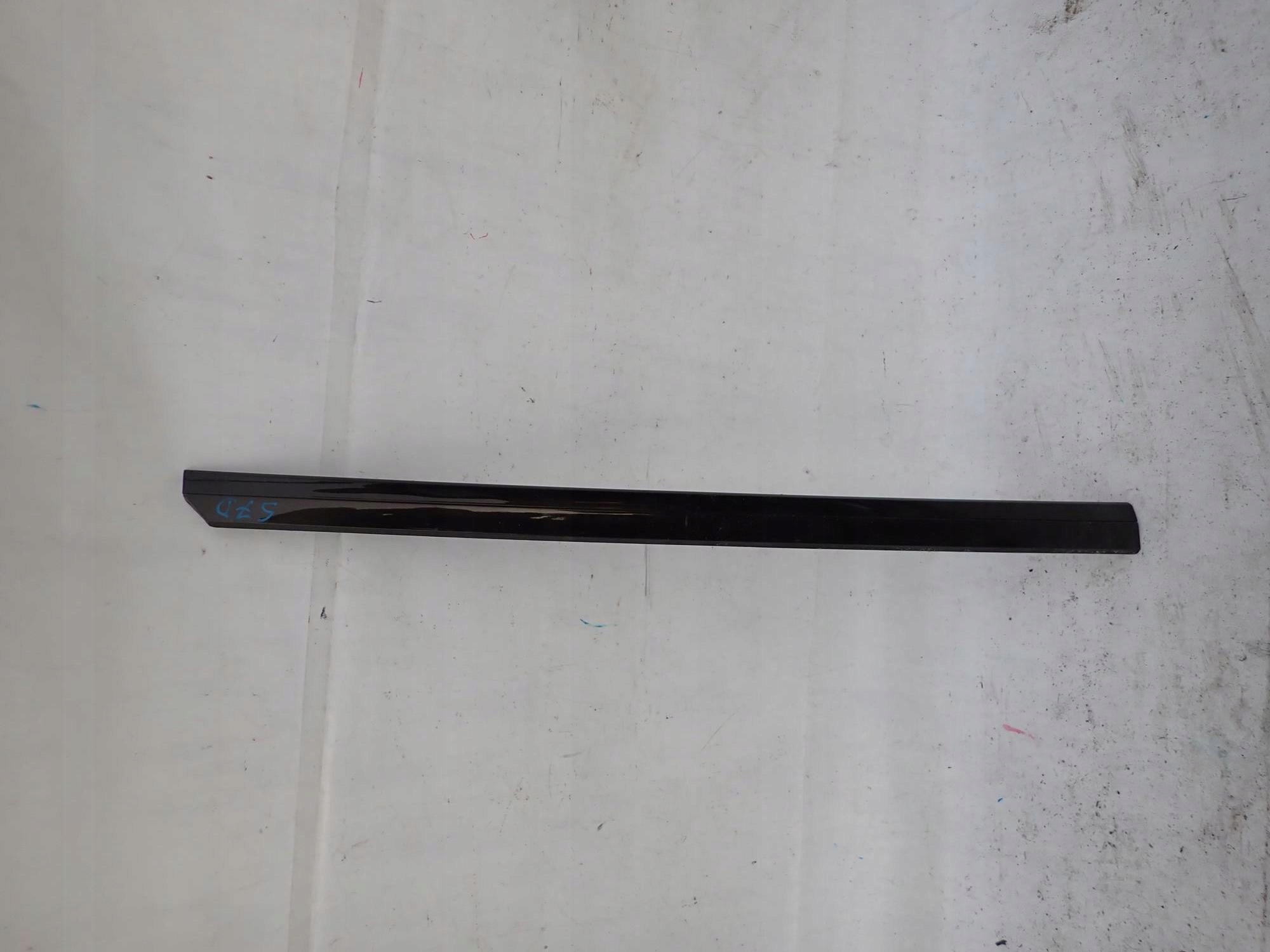 VW PASSAT B8 14-23 cap moulding door left front