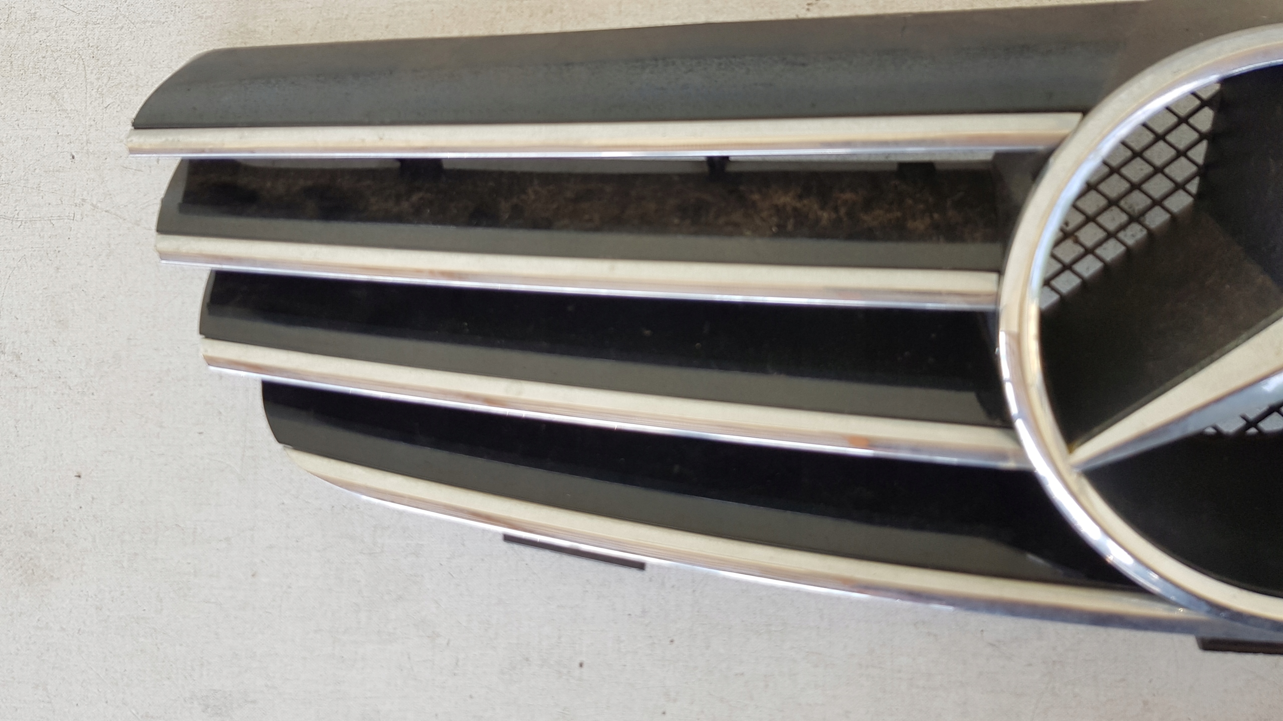 Mercedes-Benz CLK-Klasse W209 Kühlergrill FRONTGRILL Kühlergitter - Thumbnail 3