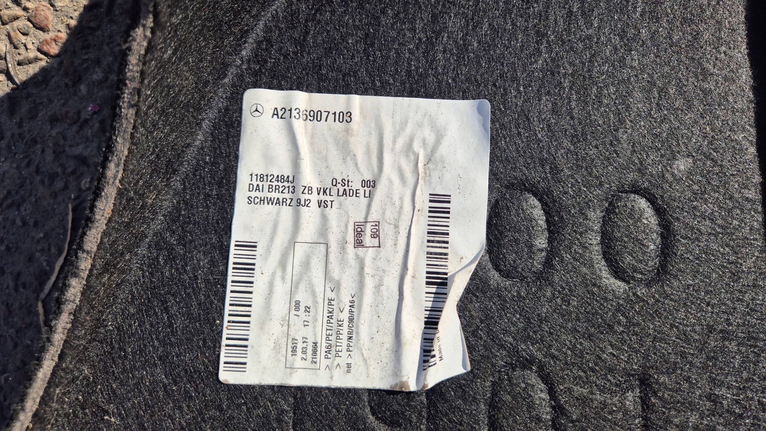 boot upholstery left 2136907103 MERCEDES W213 KOMBI BDB!!