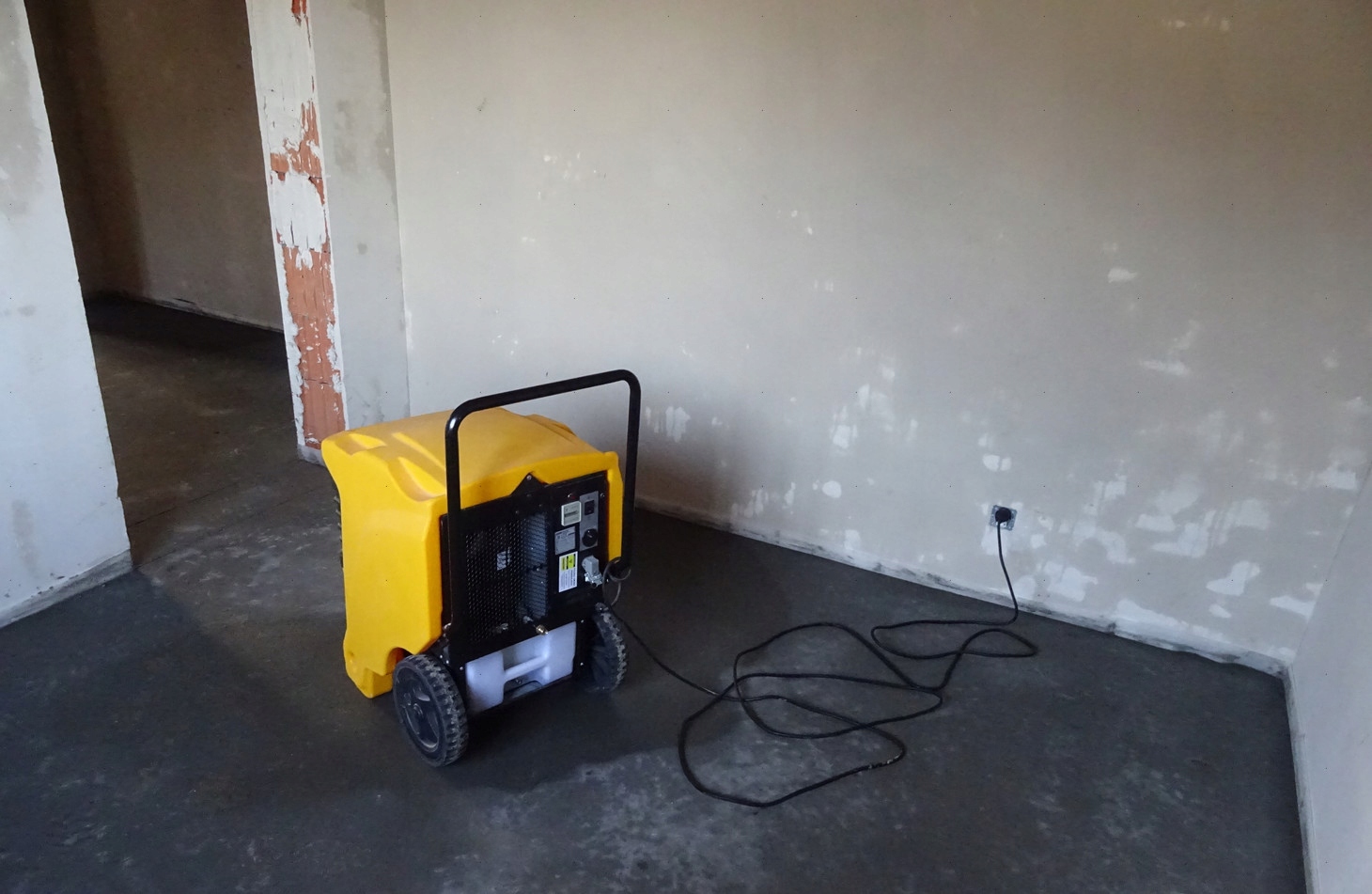 OSUSZACZ POWIETRZA MASTER DHP 65 Filtry węglowy wstępny