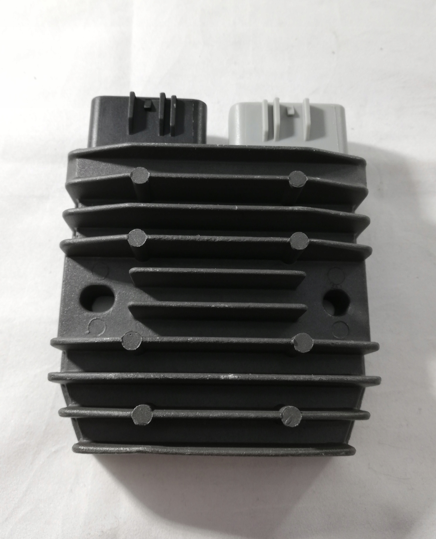 

Regulator napięcia Can-am outlander Renegade G1