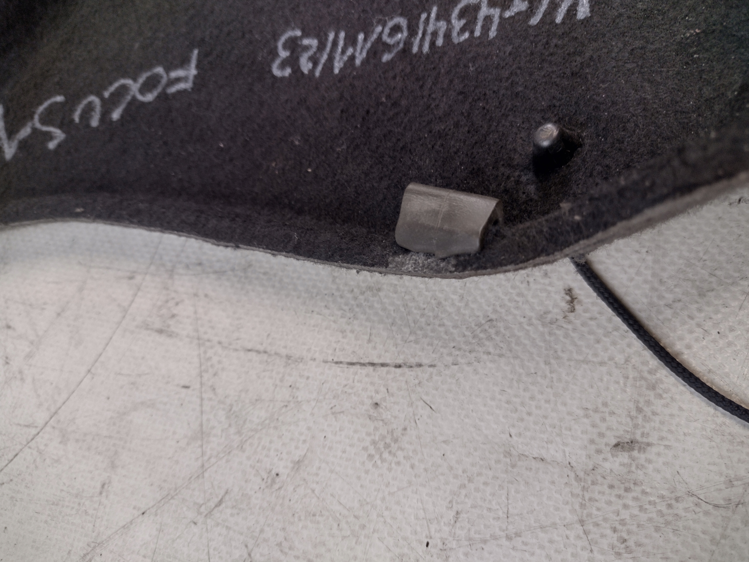 plato boot FORD FOCUS MK1 HB 5D 04r.