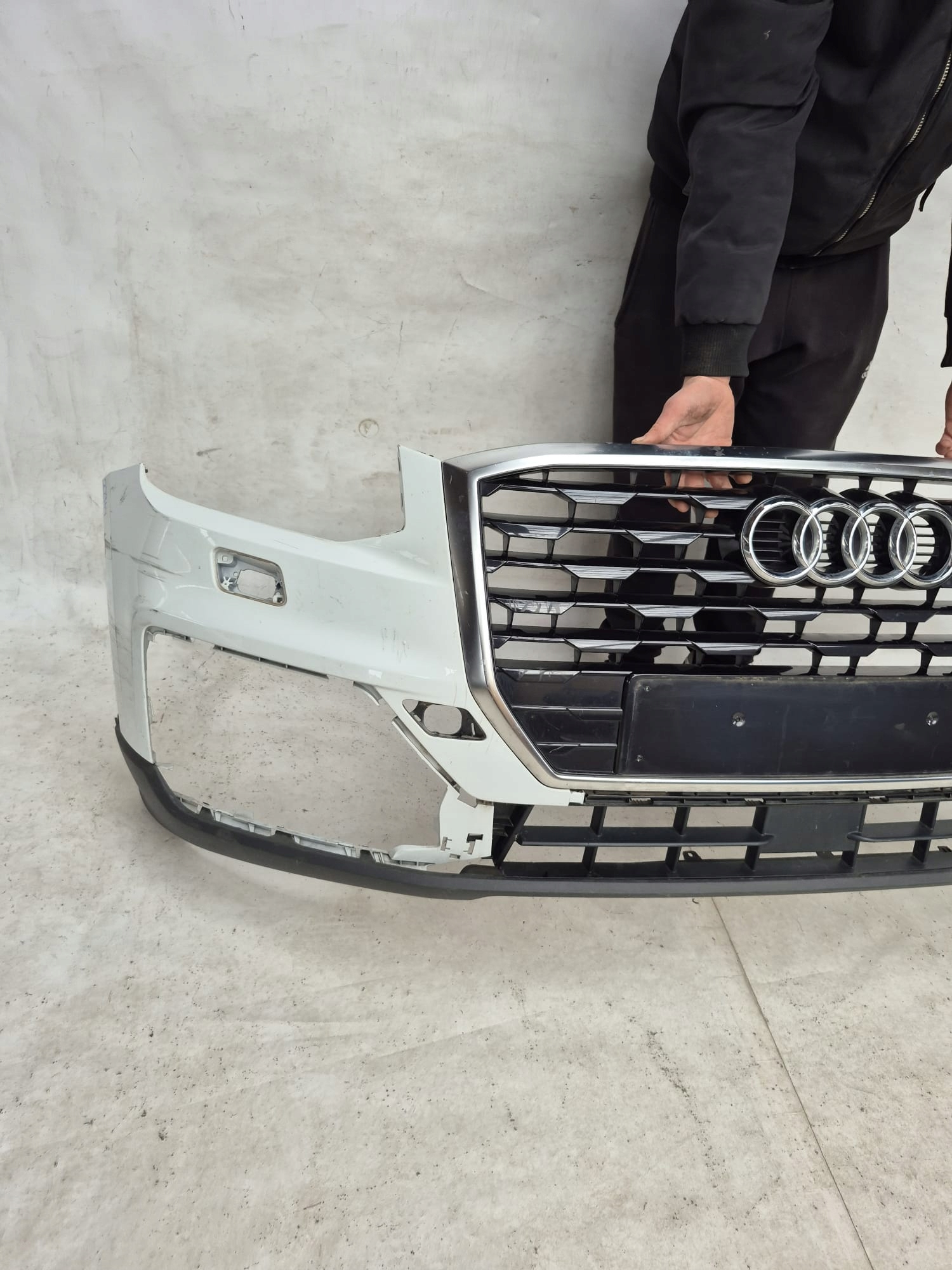 AUDI Q2 81A 16- bumper front front SPR 81A807438A