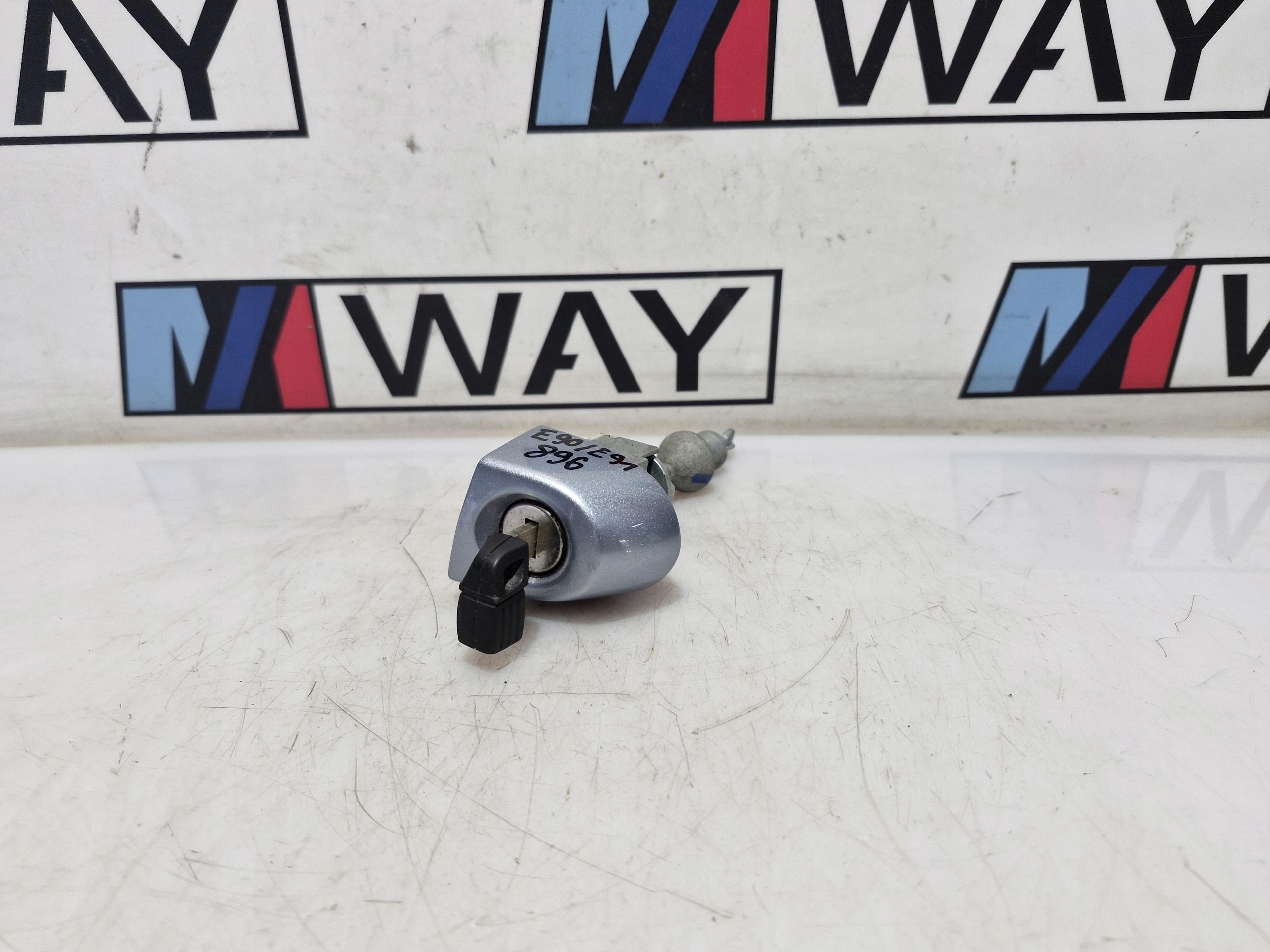 BMW E90 E91 Insert de la serrure GROT EUROPA 896 BLUEWATER