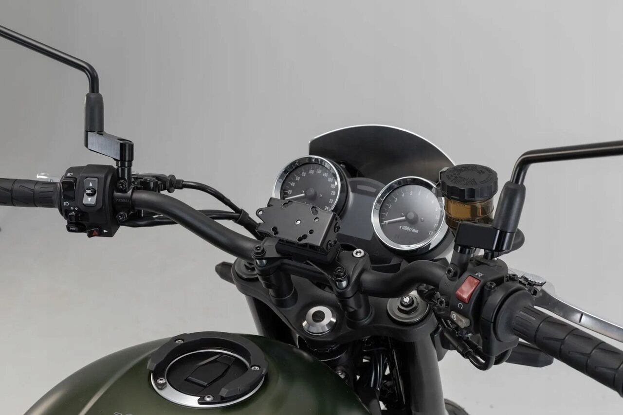 Upevnenie Gps SW-Motech Gps Mount for Cockpit Kawasaki Z 900 Rs