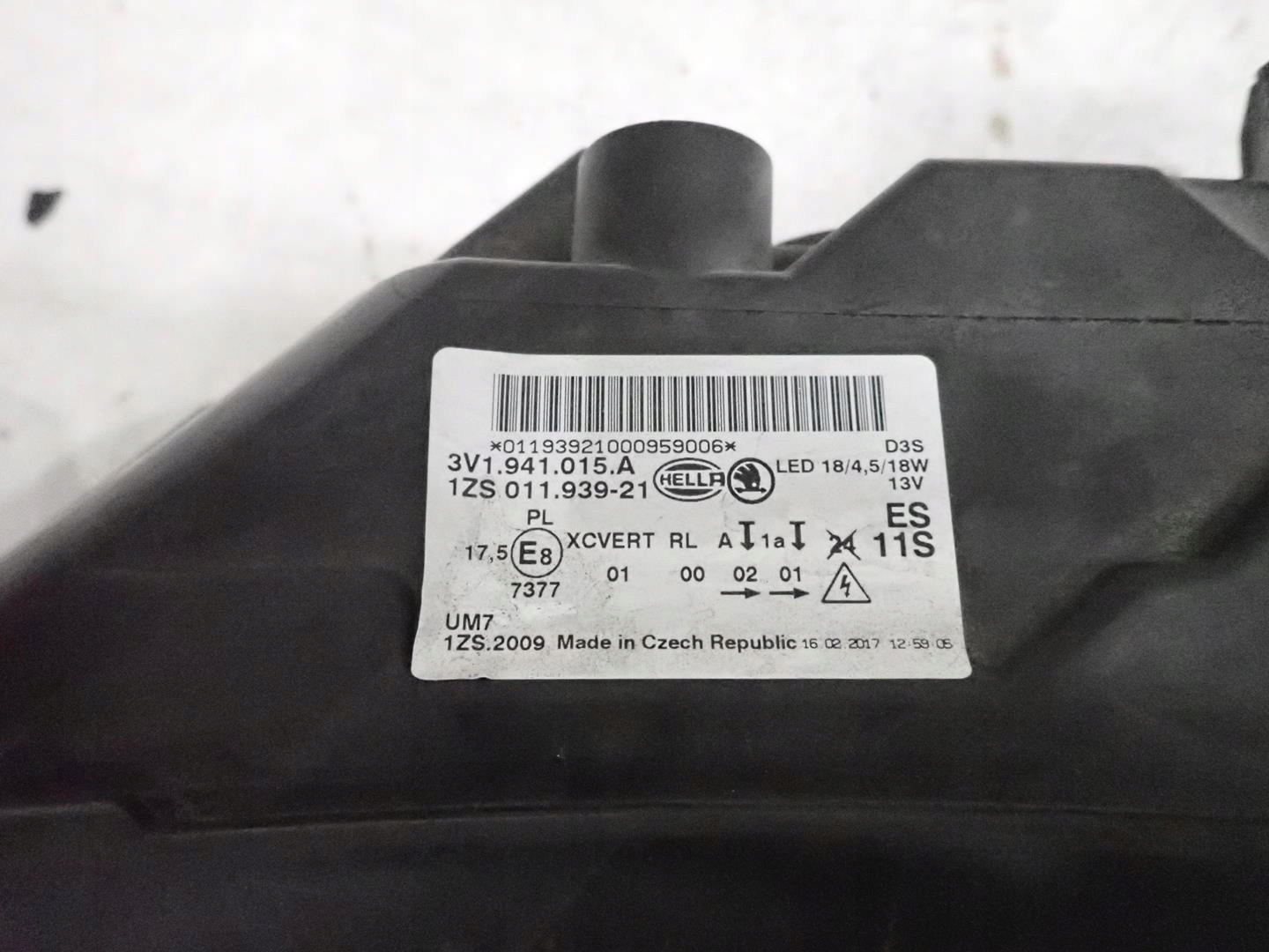 light front front left SKODA SUPERB III 2015- BI-XENON SKR 3V1941015A
