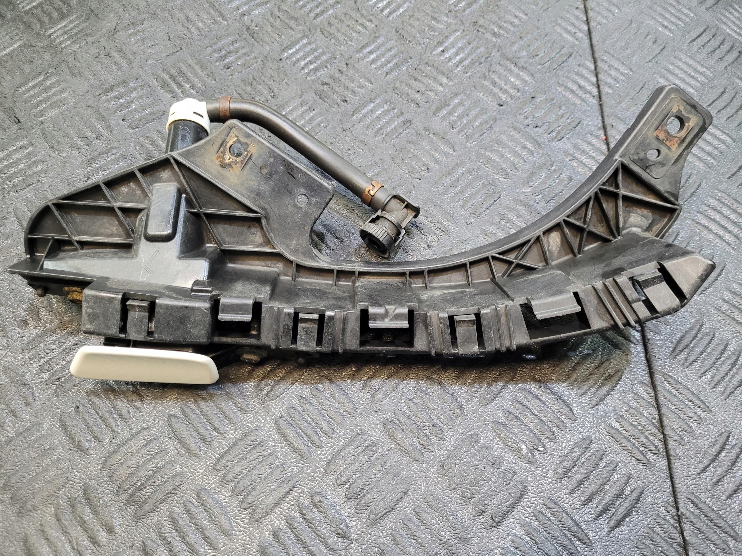 support lights front PRZEDNIEJ washer left spoiler SUBARU FORESTER III