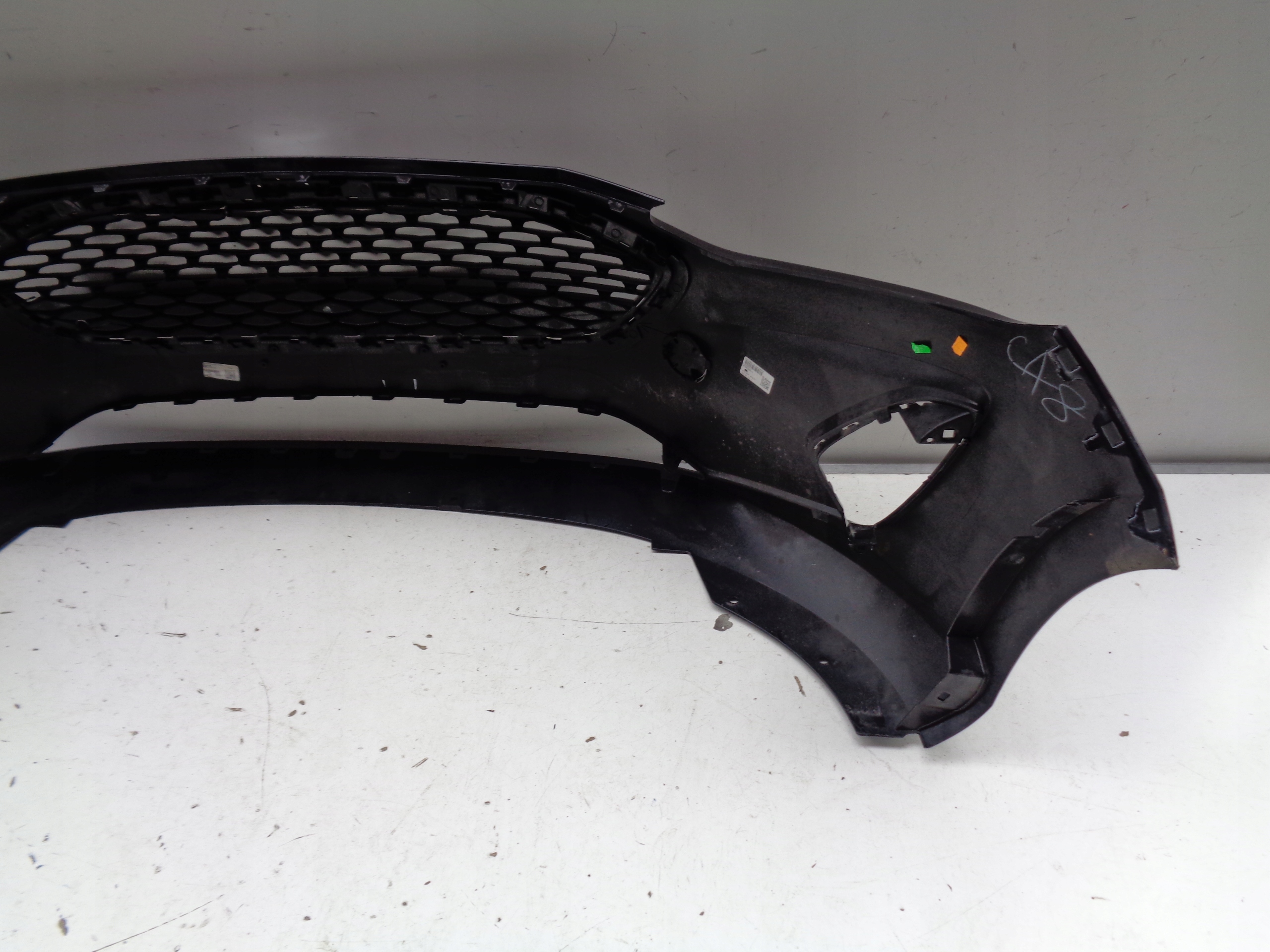 Frontstoßstange FORD FIESTA MK8 17- NR 37178
