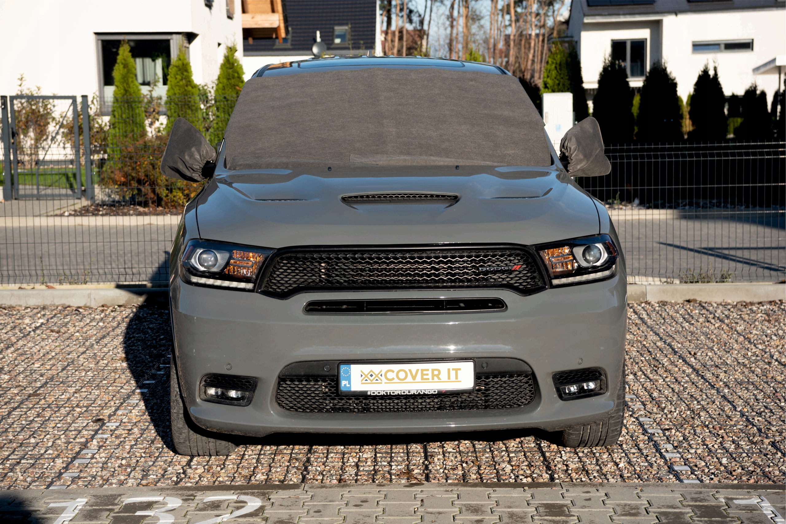 MATA ANTYSZRONOWA OSŁONA PRZECIWSZRONOWA POKROWIEC NA SZYBE AUTA 99X188 PL Rodzaj maty na szyby