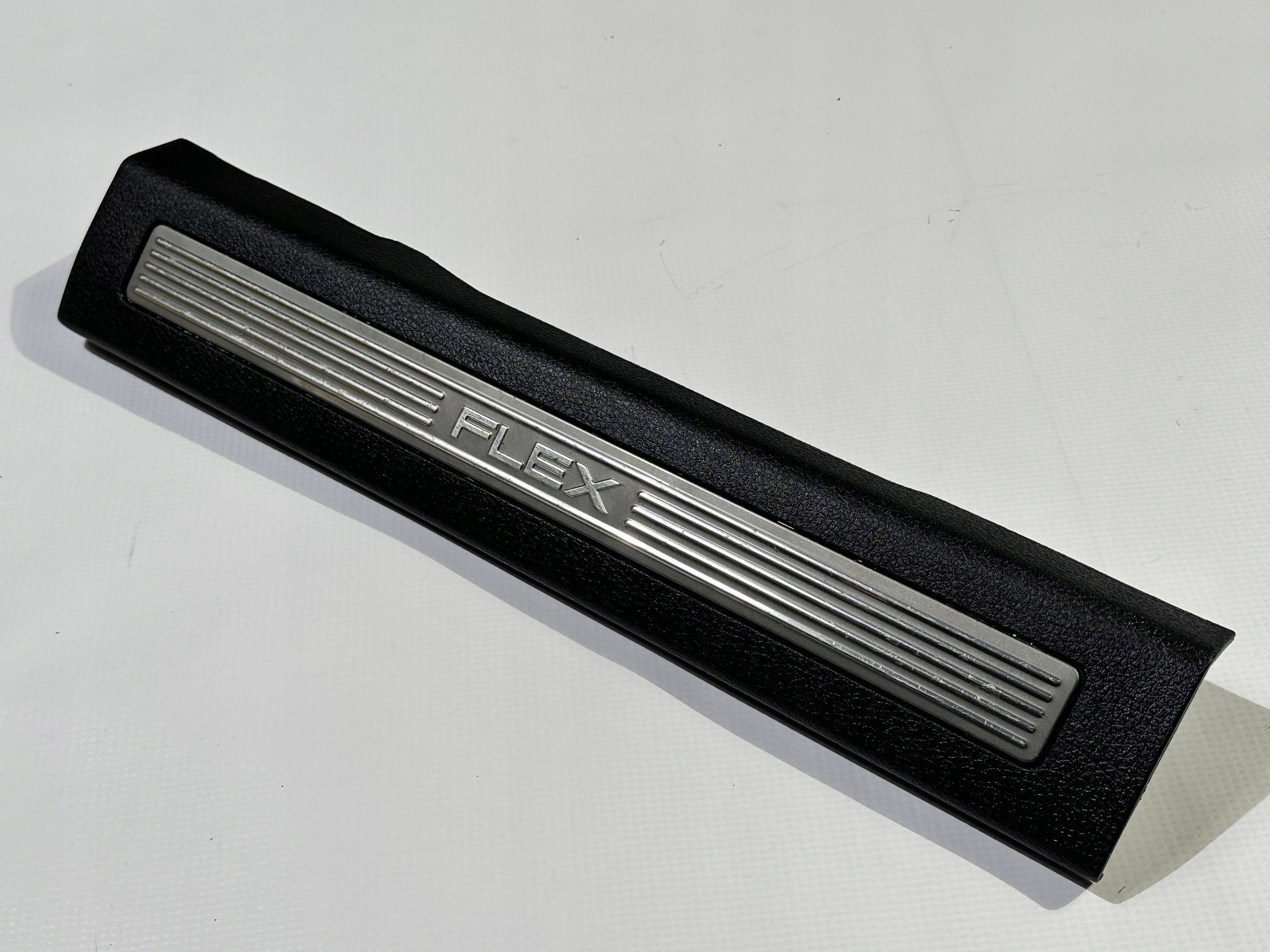 cap moulding cover of the threshold threshold left Ford Flex 2013+