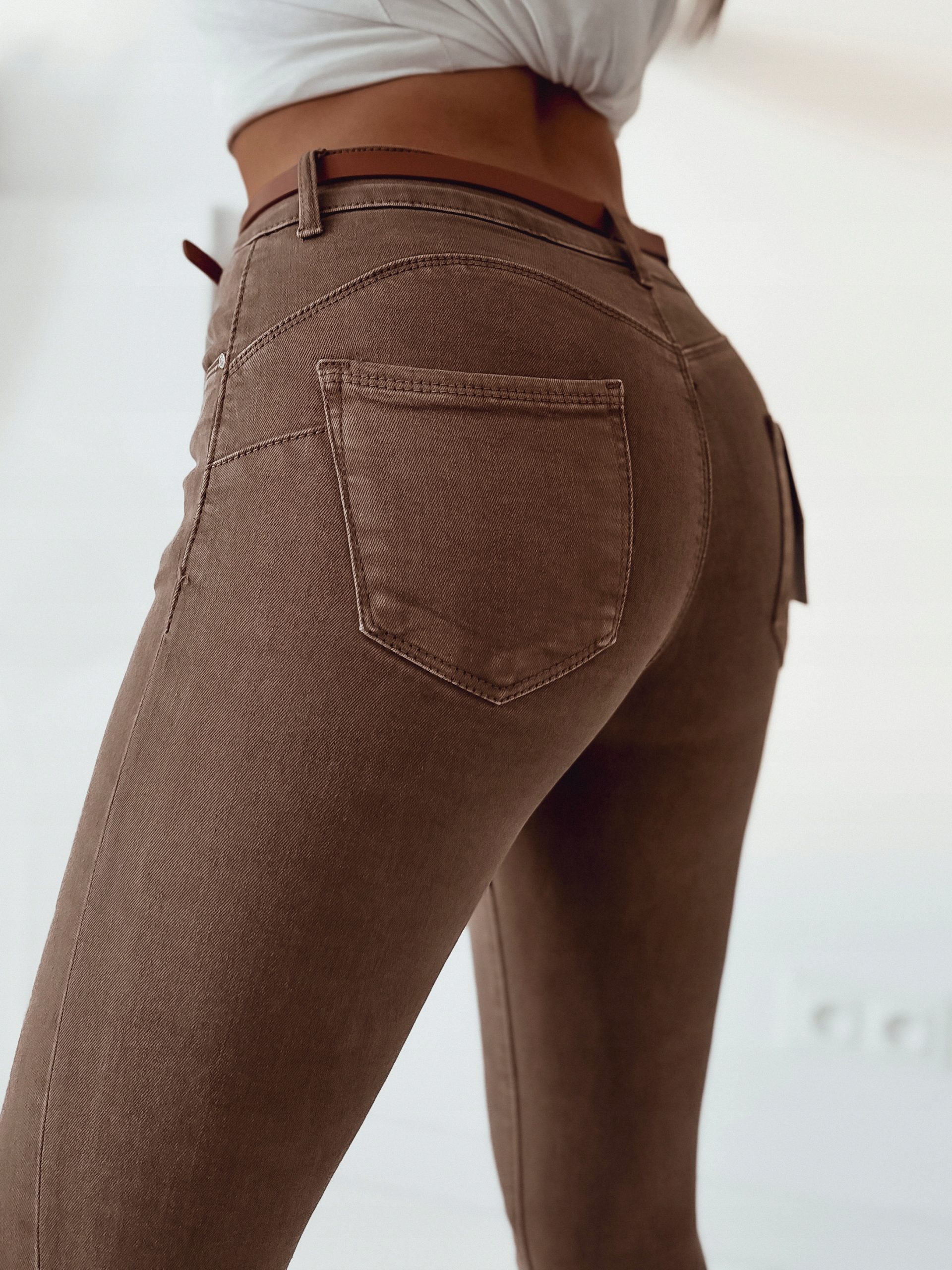 Jeansy spodnie damskie M. Sara modelujące push up S/36 Rozmiar S