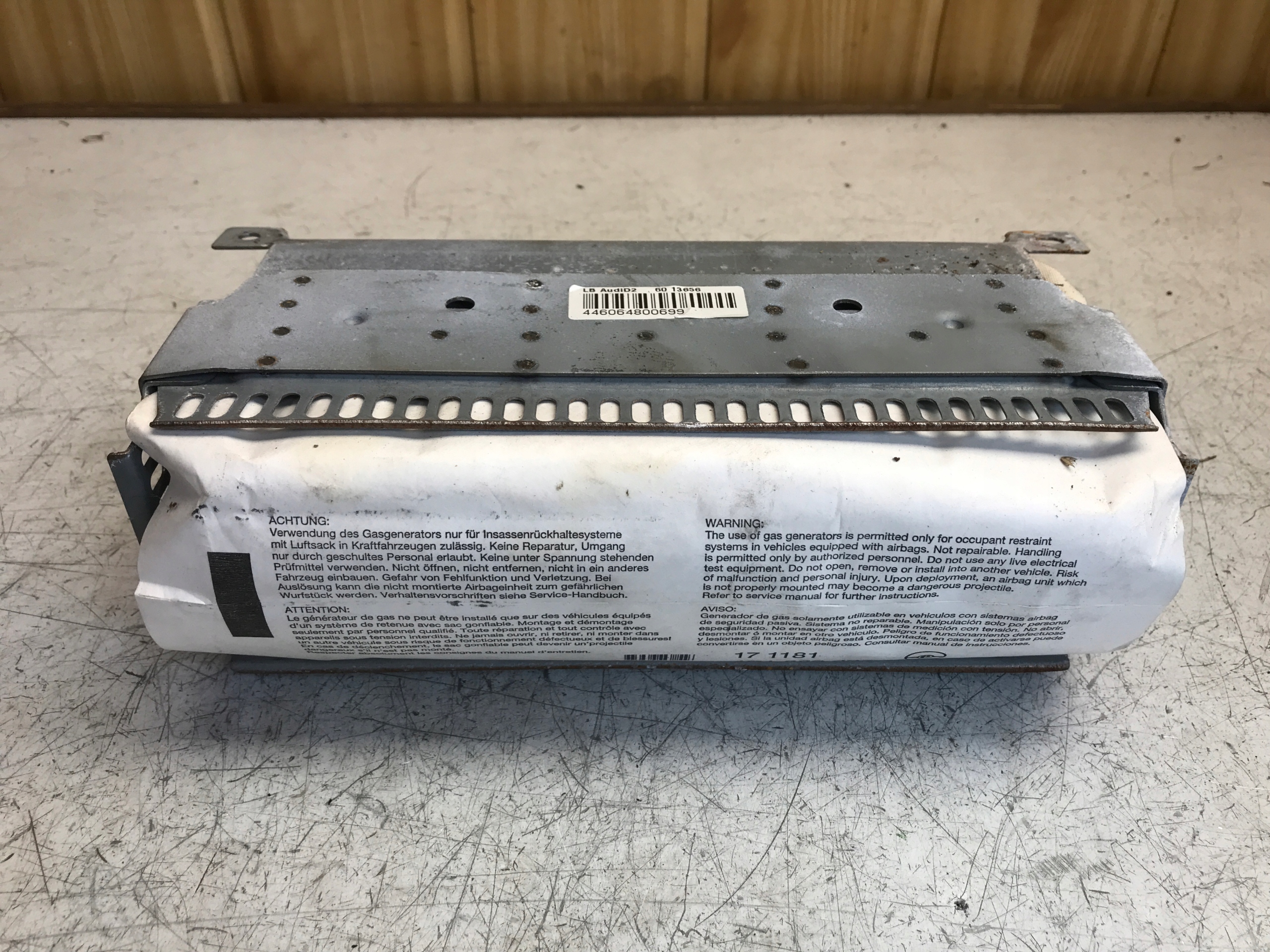 airbag airbag spolujezdce AUDI A8 D2 4D1880203B