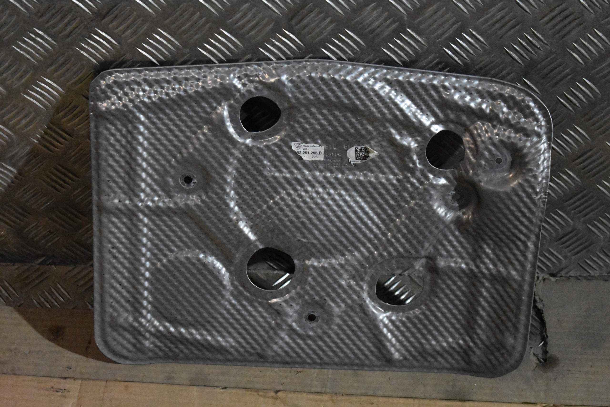 IDEALNA Blende Abdeckung TERMICZNA PORSCHE 992 1 9