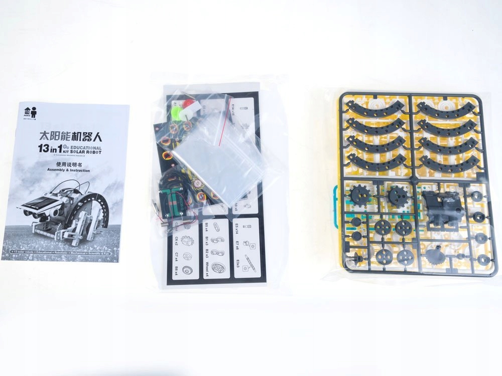 ZESTAW KONSTRUKCYJNY PROGRAMOWANIE ROBOT NAUKA ROBOTYKI SOLARNY X13 MODELI Materiał plastik