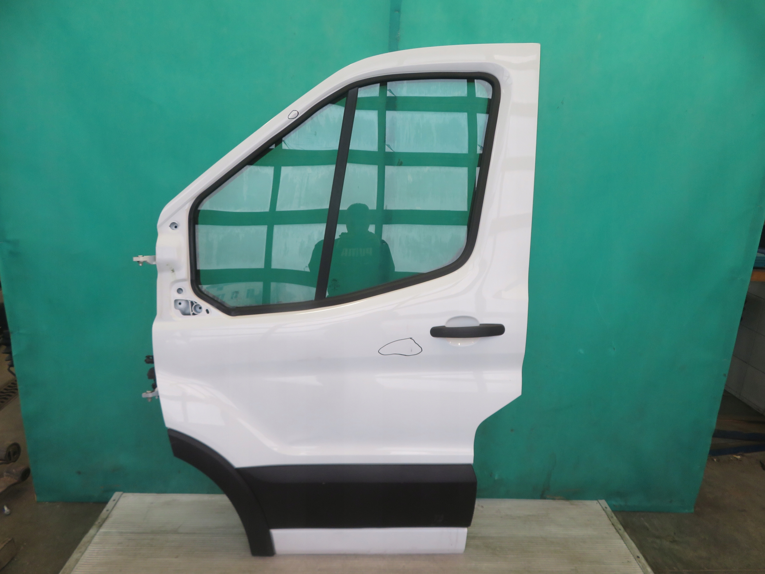 door left front left front FORD TRANSIT 21R