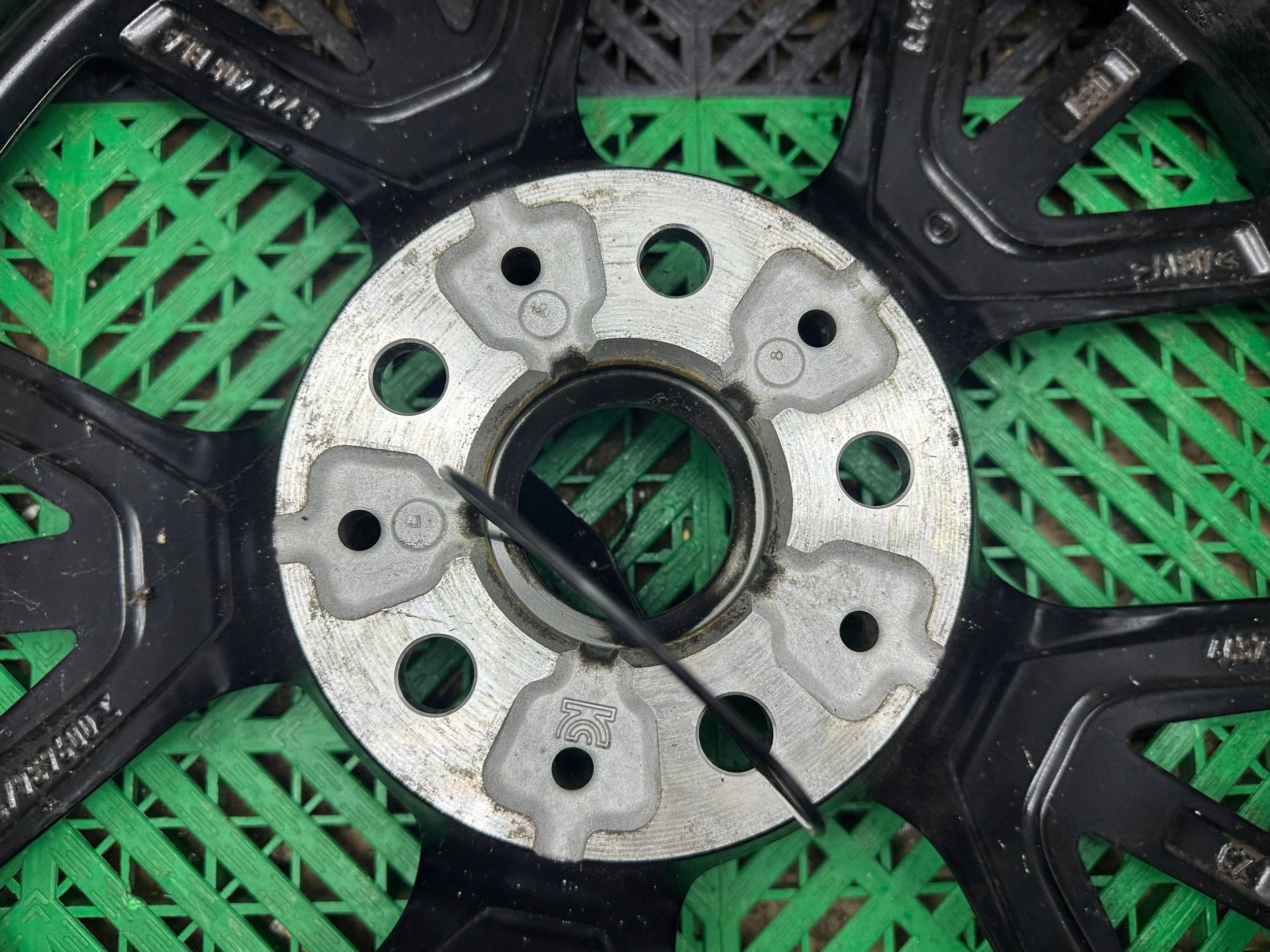 disc 19 BMW 5 G30 G31 8747405