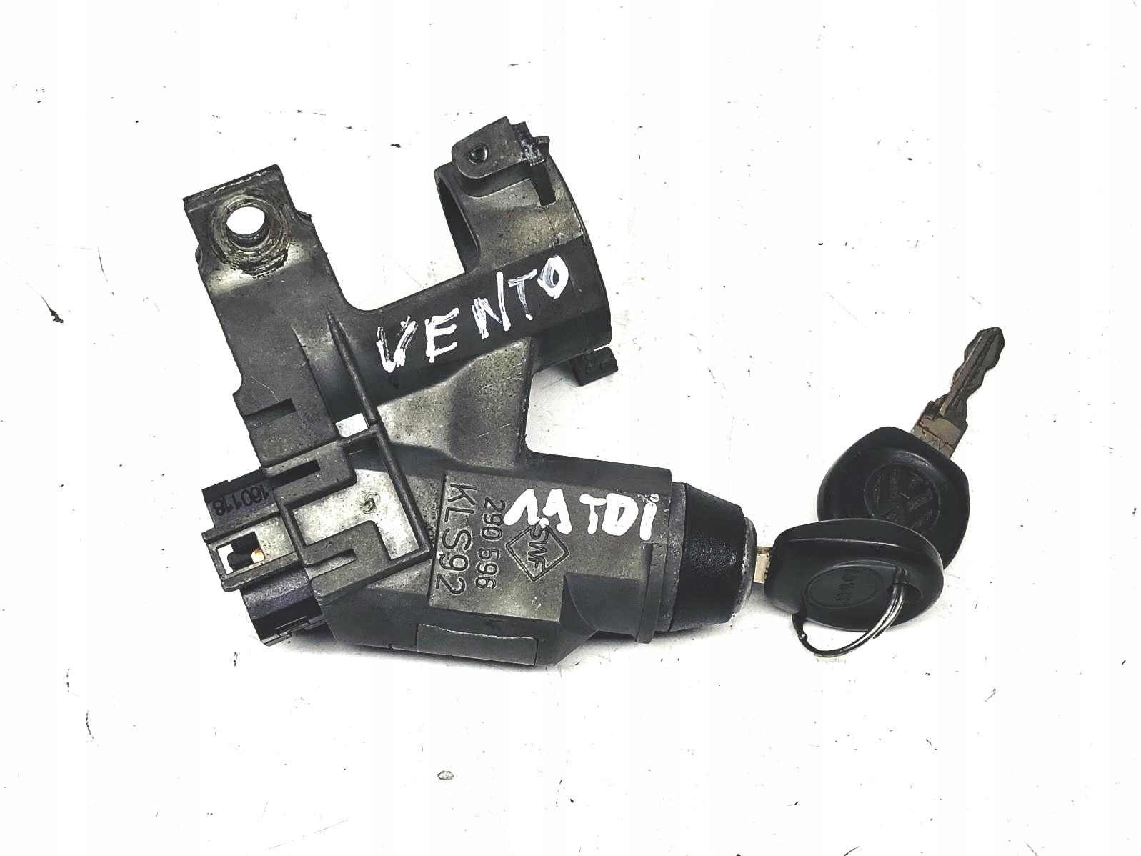 Gyujtás VW 357905851 VW