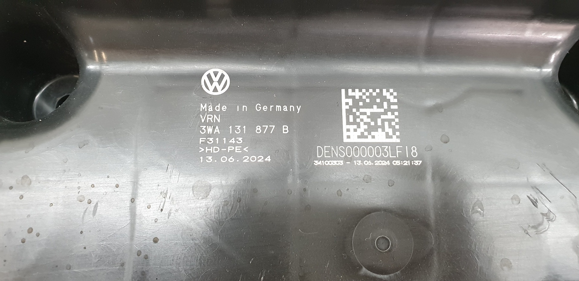 serbatoio LIQUIDO ADBLUE SKODA SUPERB IV PASSAT B9 3WA131877B Originale