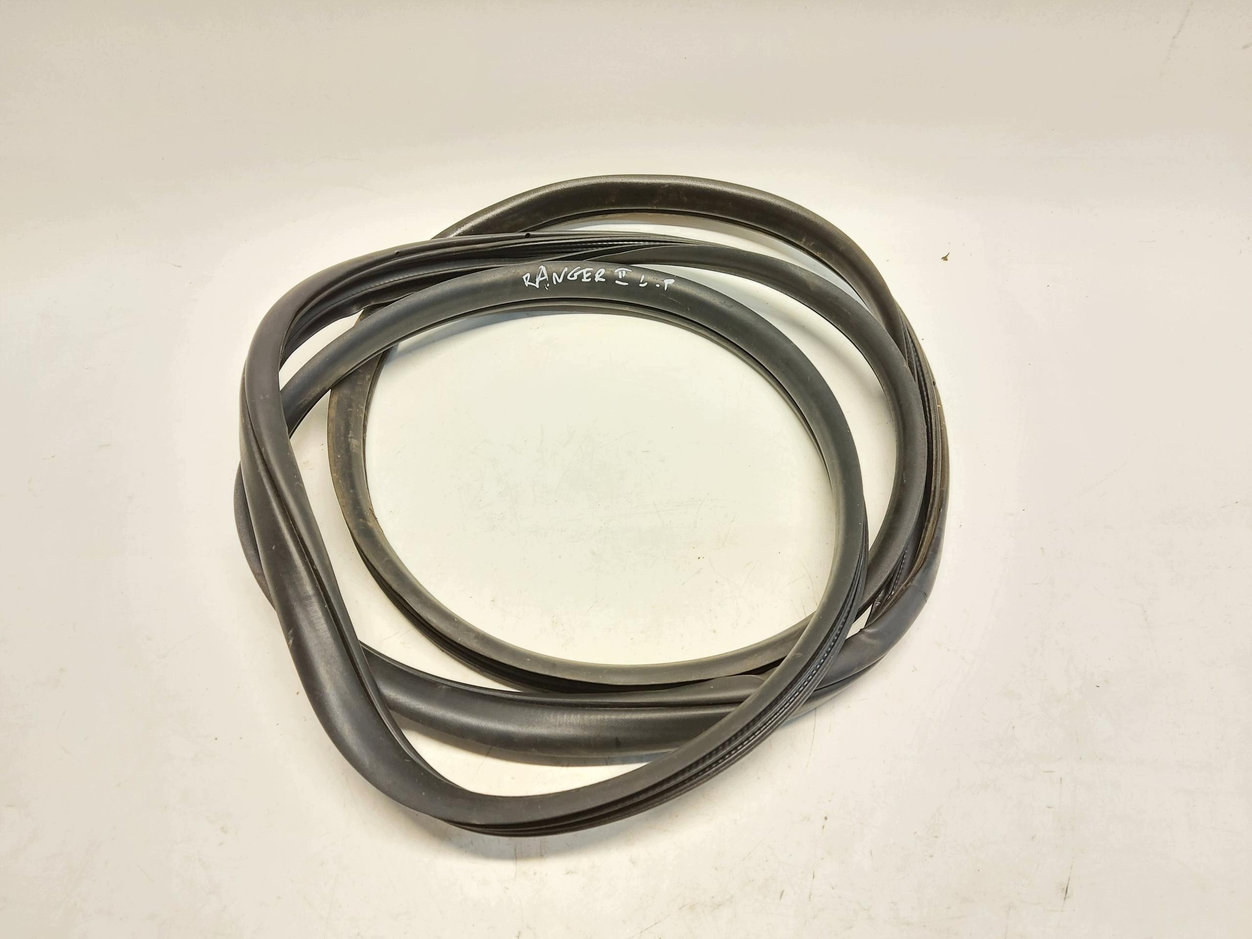 Ford Ranger VI 6 XLT 2023r gasket left front