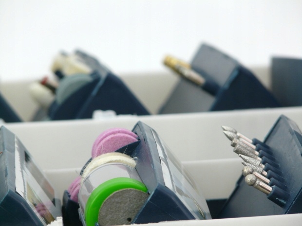 MULTISZLIFIERKA MINI-SZLIFIERKA WIERTARKA FREZARKA Rodzaj zasilania sieciowe