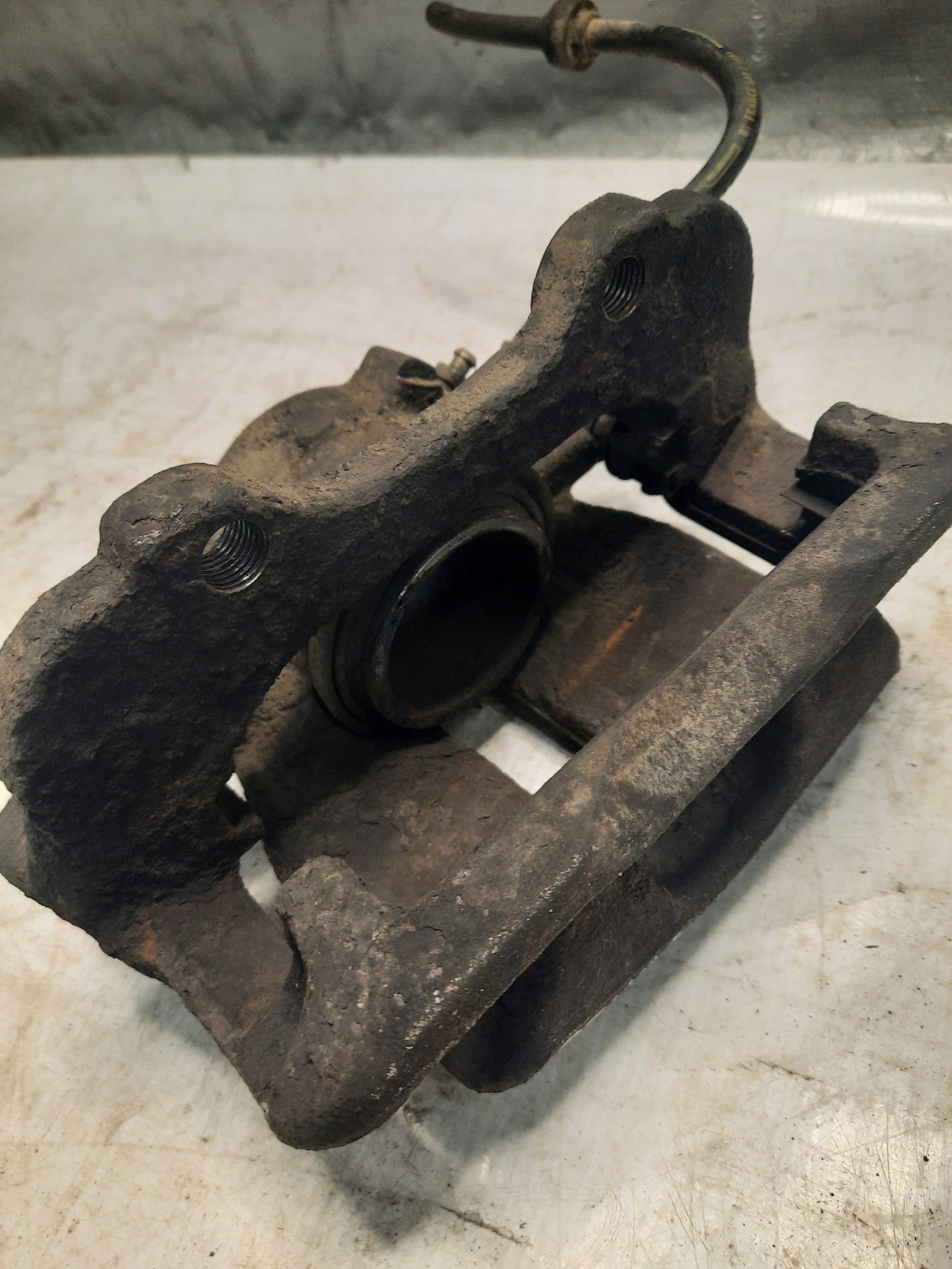 Peugeot 807 citroen c8 2.2 hdI caliper front right